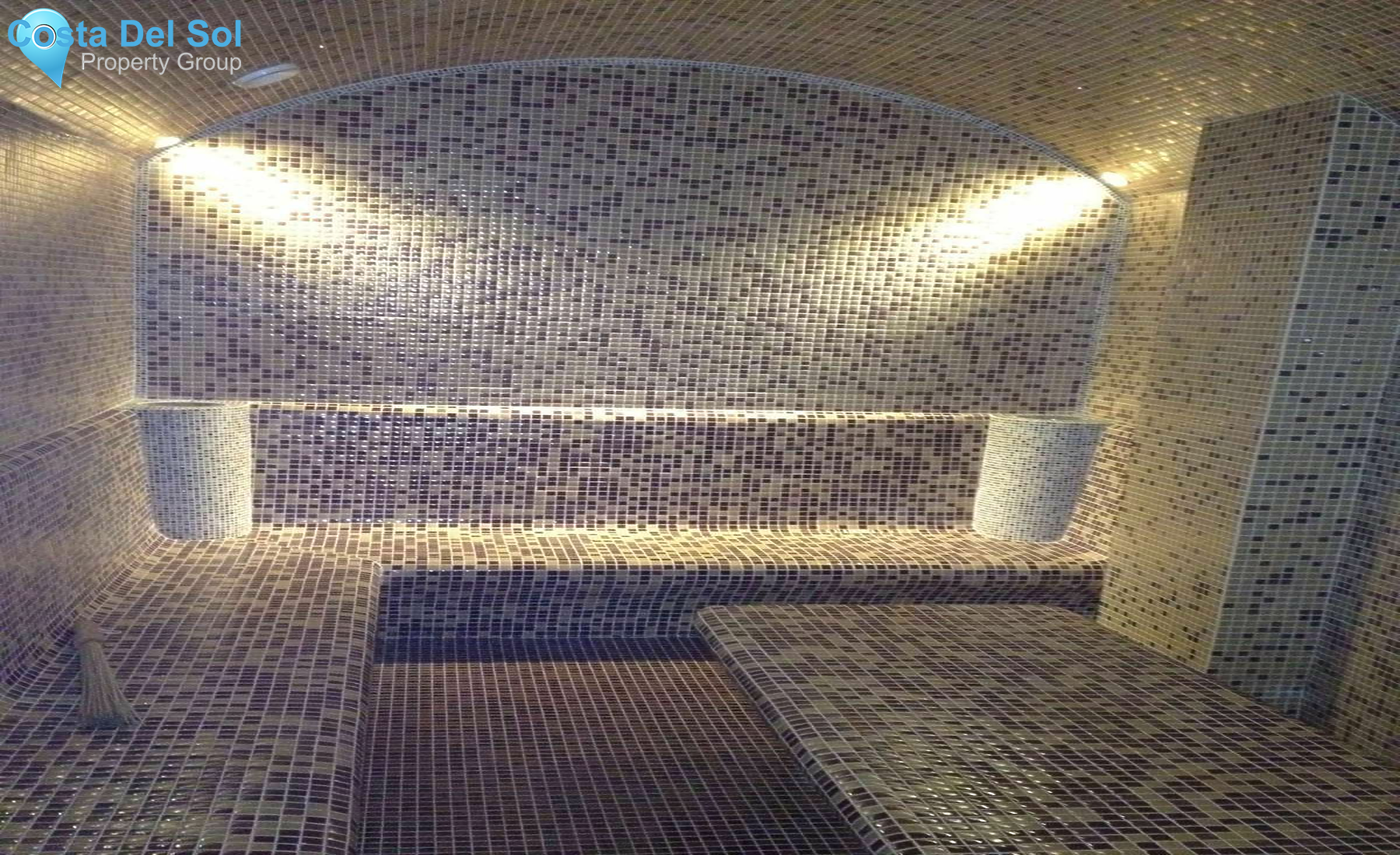 Detached Villa in Altos de los Monteros-1216253