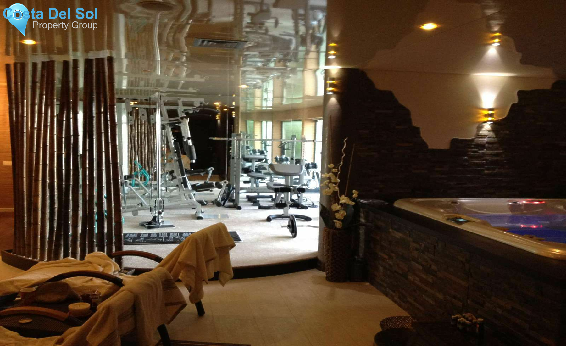 Detached Villa in Altos de los Monteros-1216256