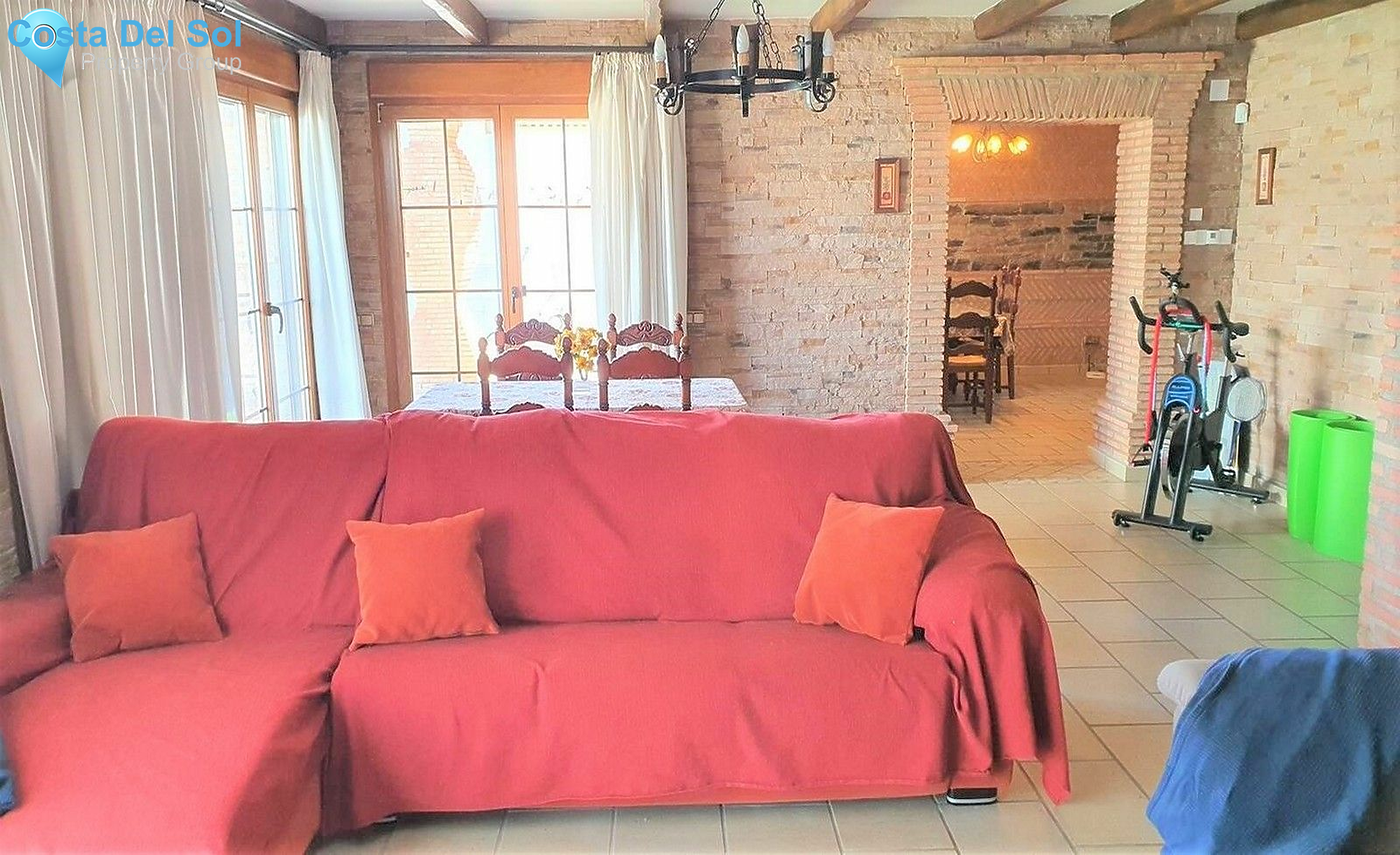 Detached Villa in Arriate-1390259