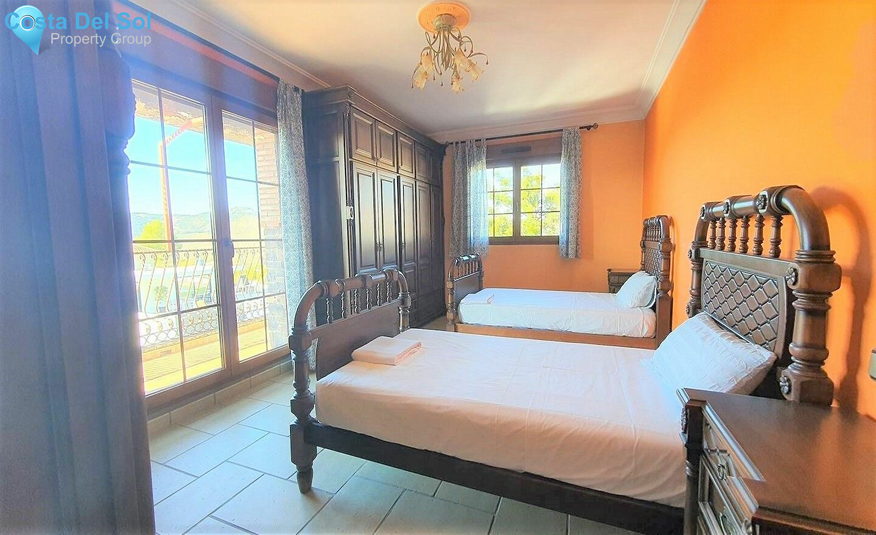 Detached Villa in Arriate-1390274