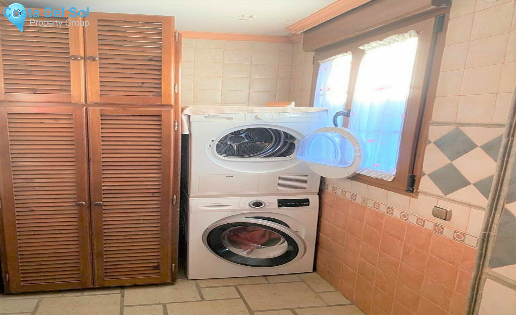 Detached Villa in Arriate-1390278