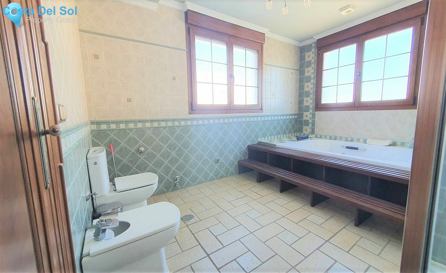 Detached Villa in Arriate-1390266