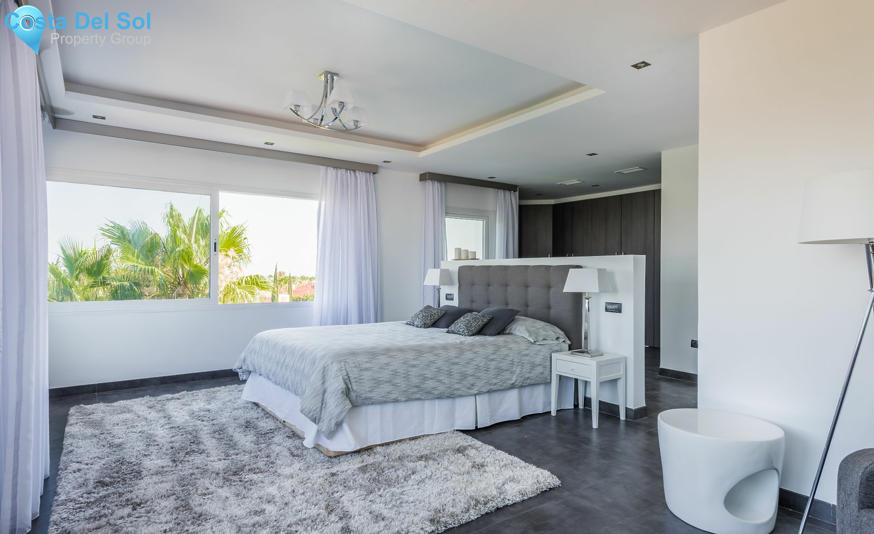 Detached Villa in Estepona-1175658