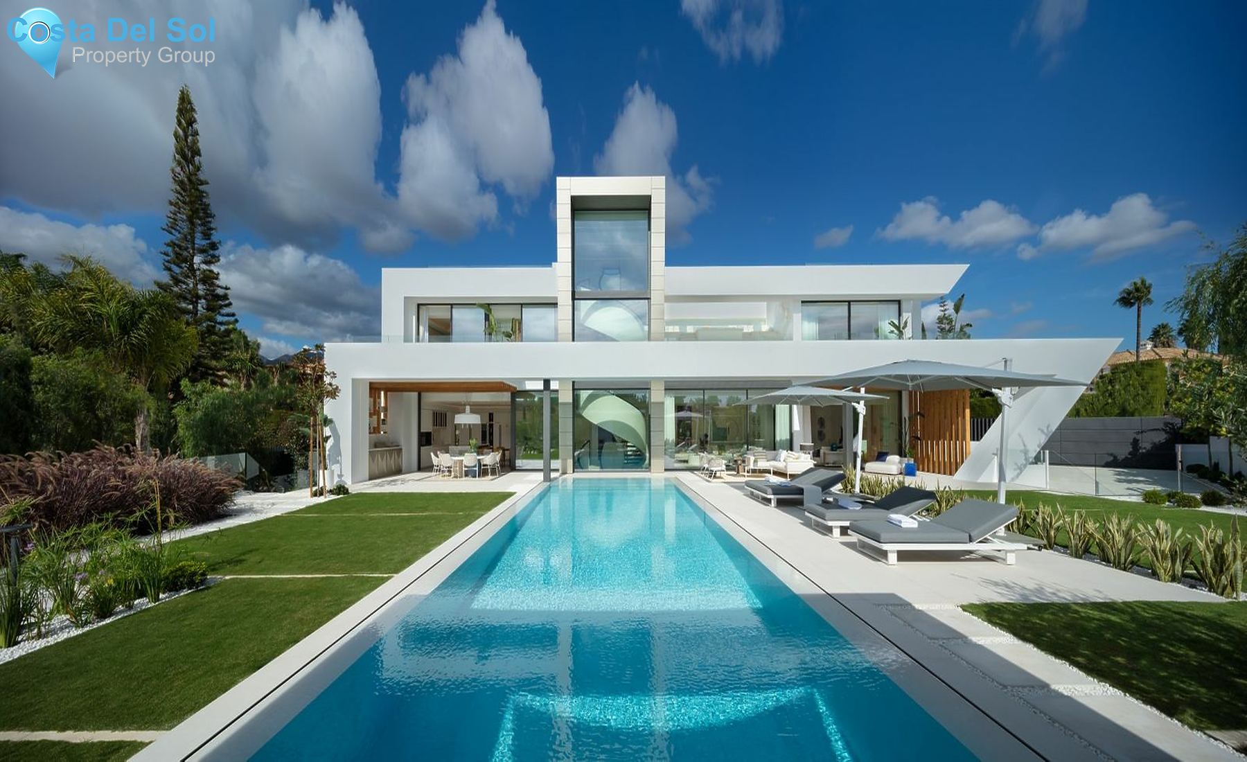 Detached Villa in Bahía de Marbella-1546544