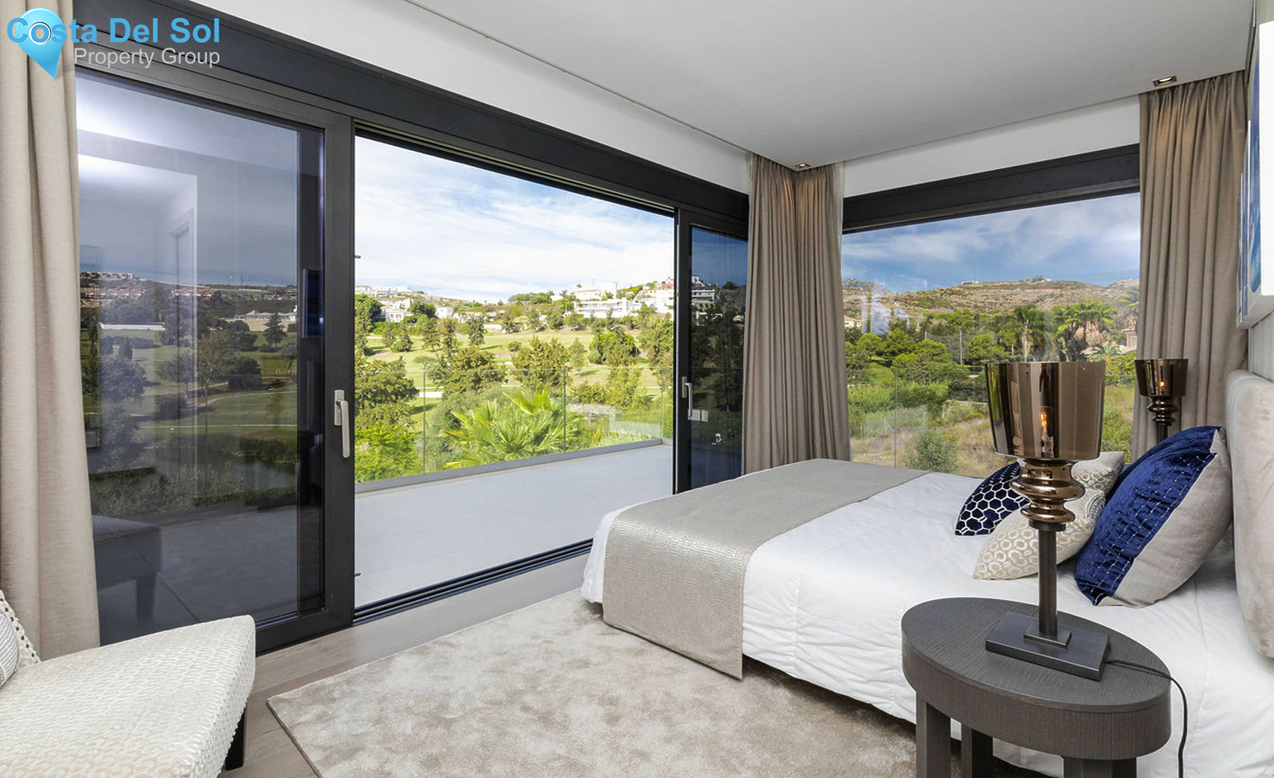 Detached Villa in Benahavís-727174