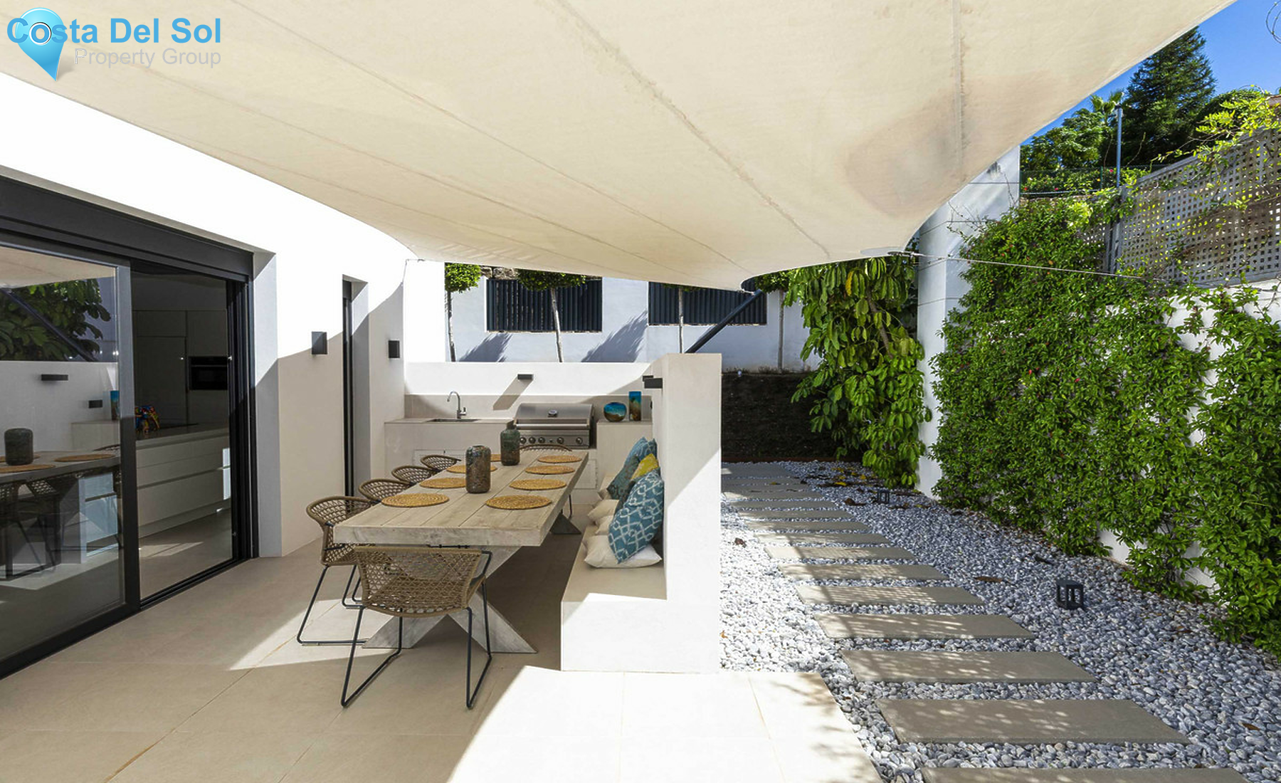 Detached Villa in Benahavís-727163