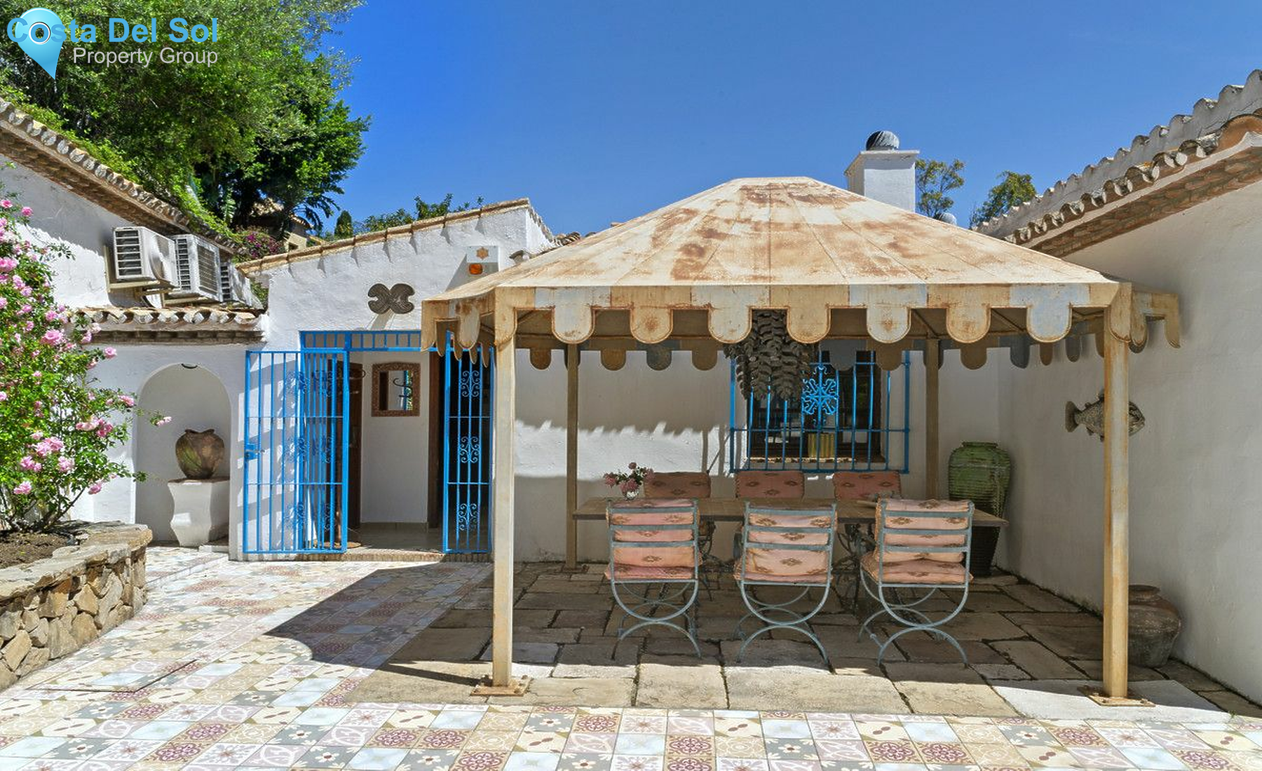 Detached Villa in San Pedro de Alcántara-1134207