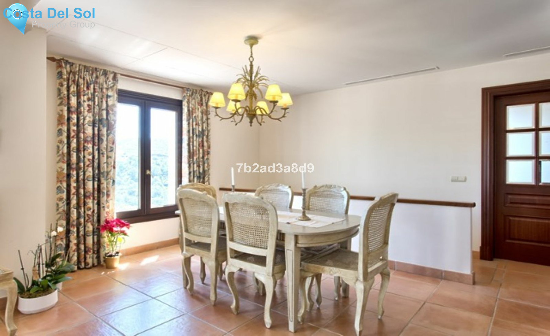 Detached Villa in Benahavís-1134784