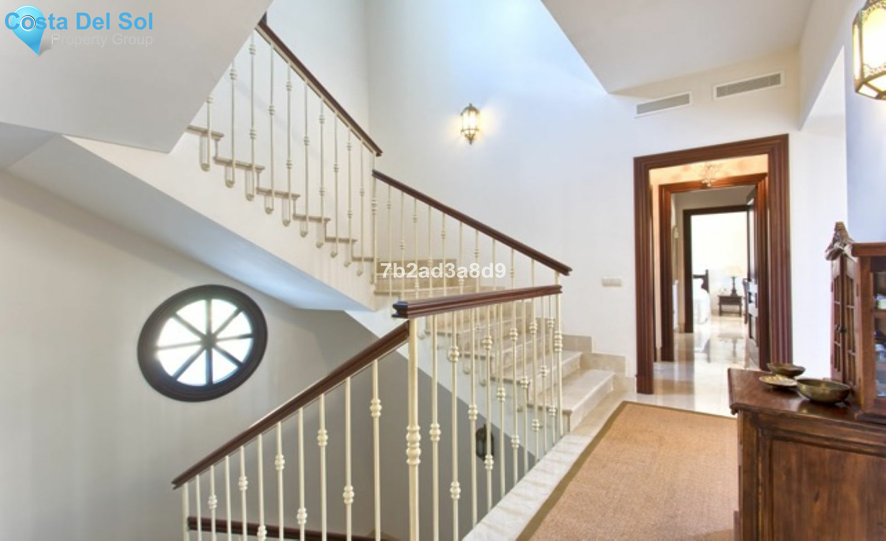 Detached Villa in Benahavís-1134791