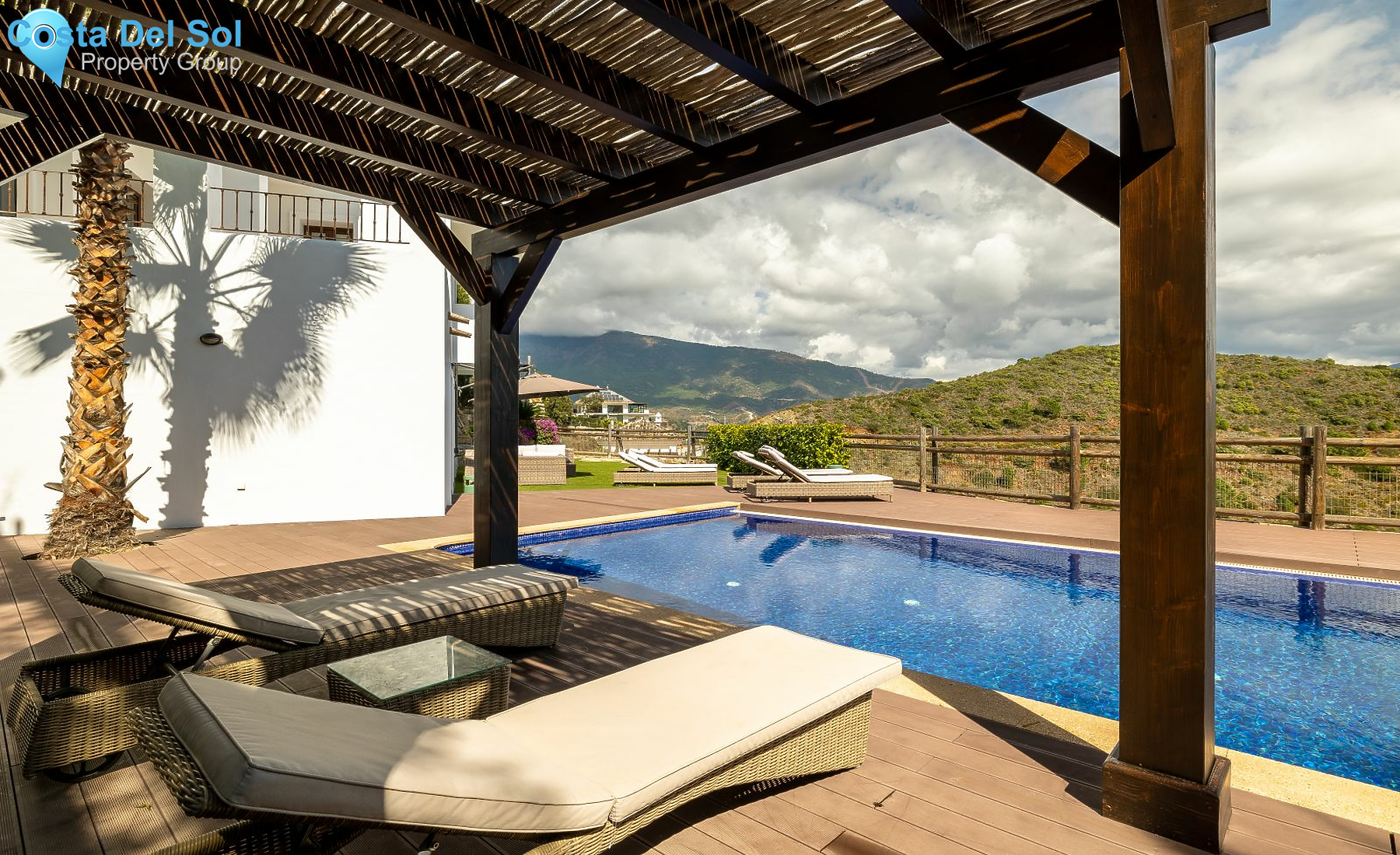 Detached Villa in Benahavís-1176877