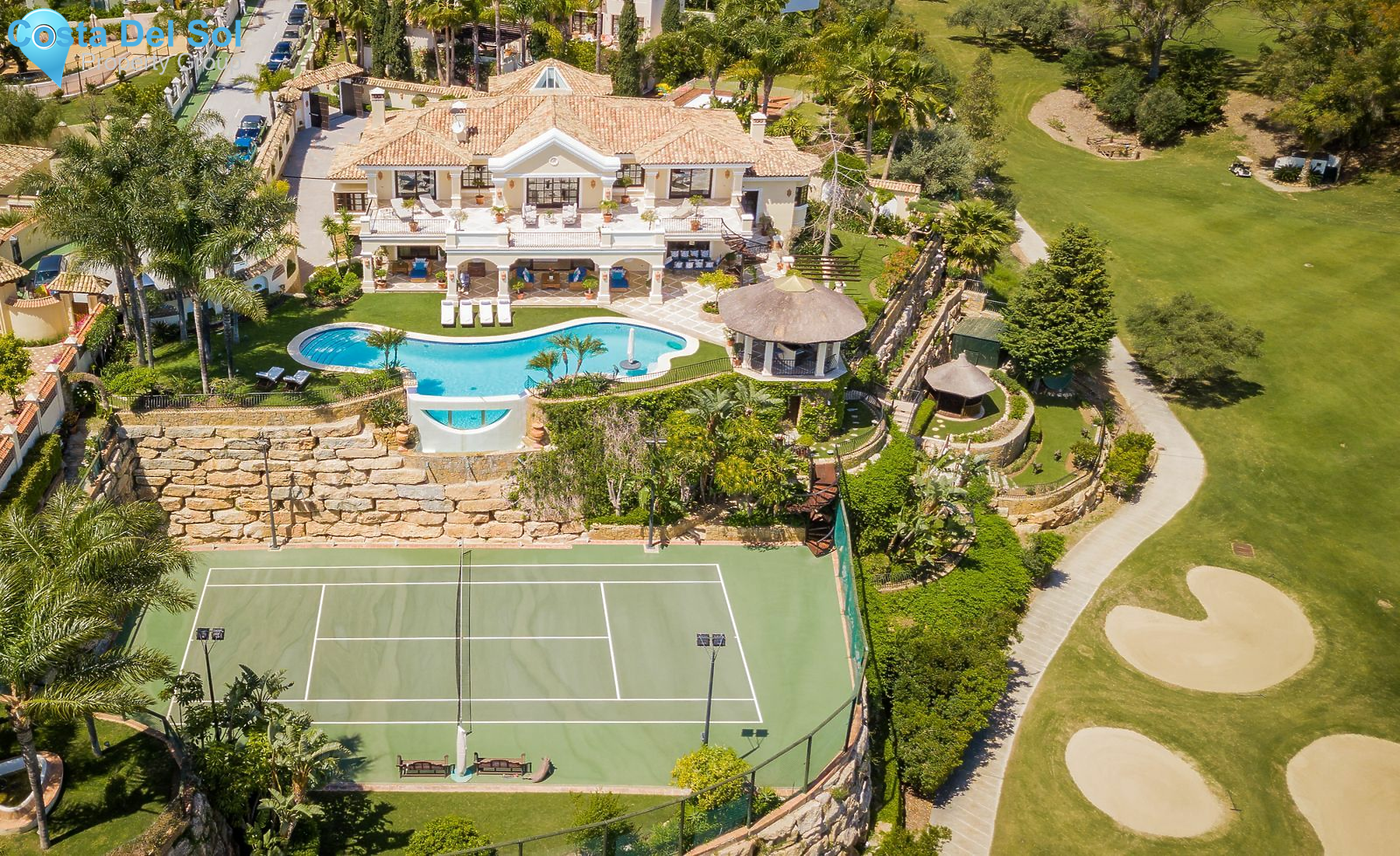 Detached Villa in La Quinta-1180398