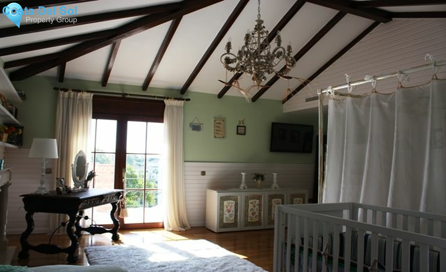Detached Villa in Benahavís-1198294