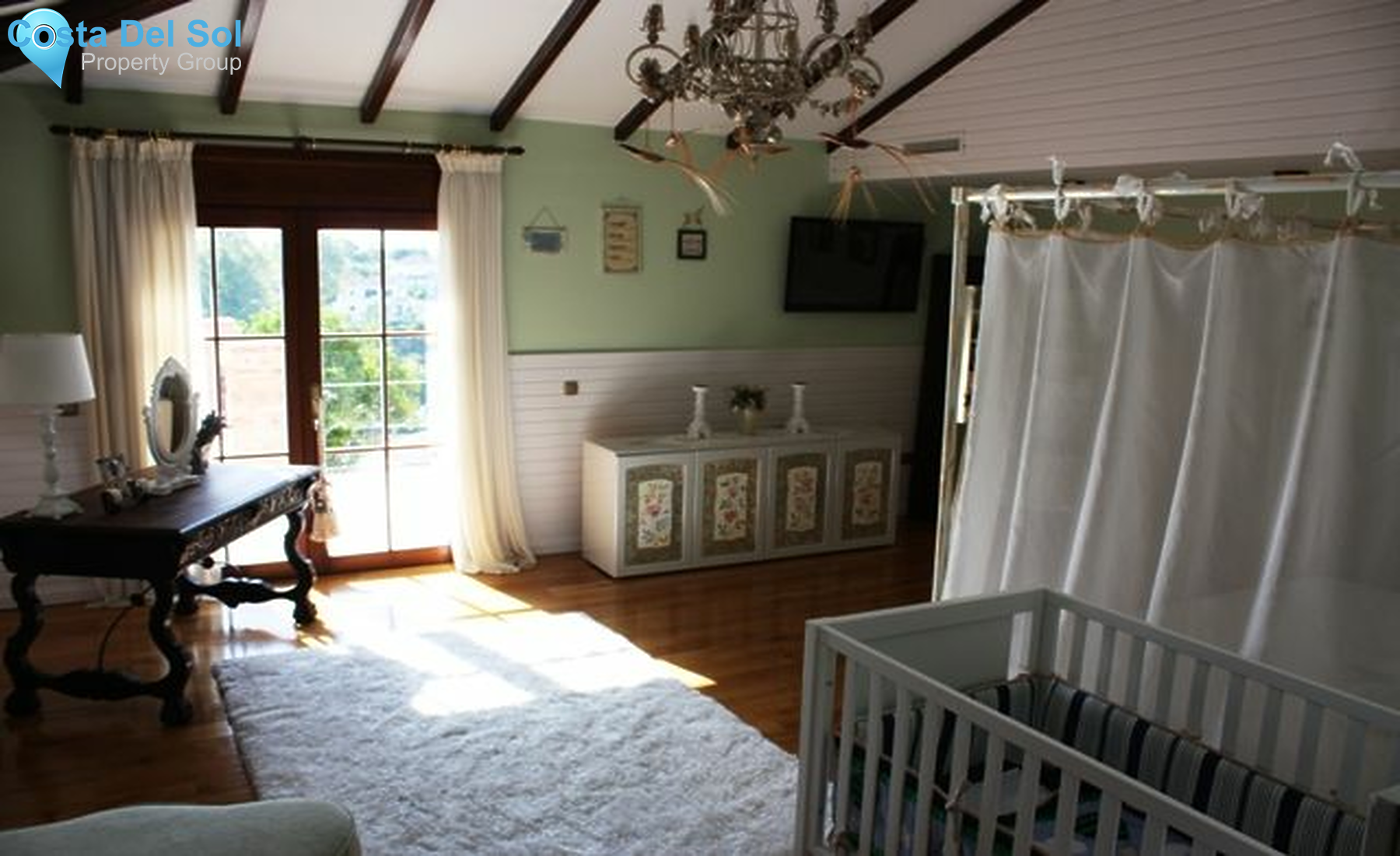 Detached Villa in Benahavís-1198297