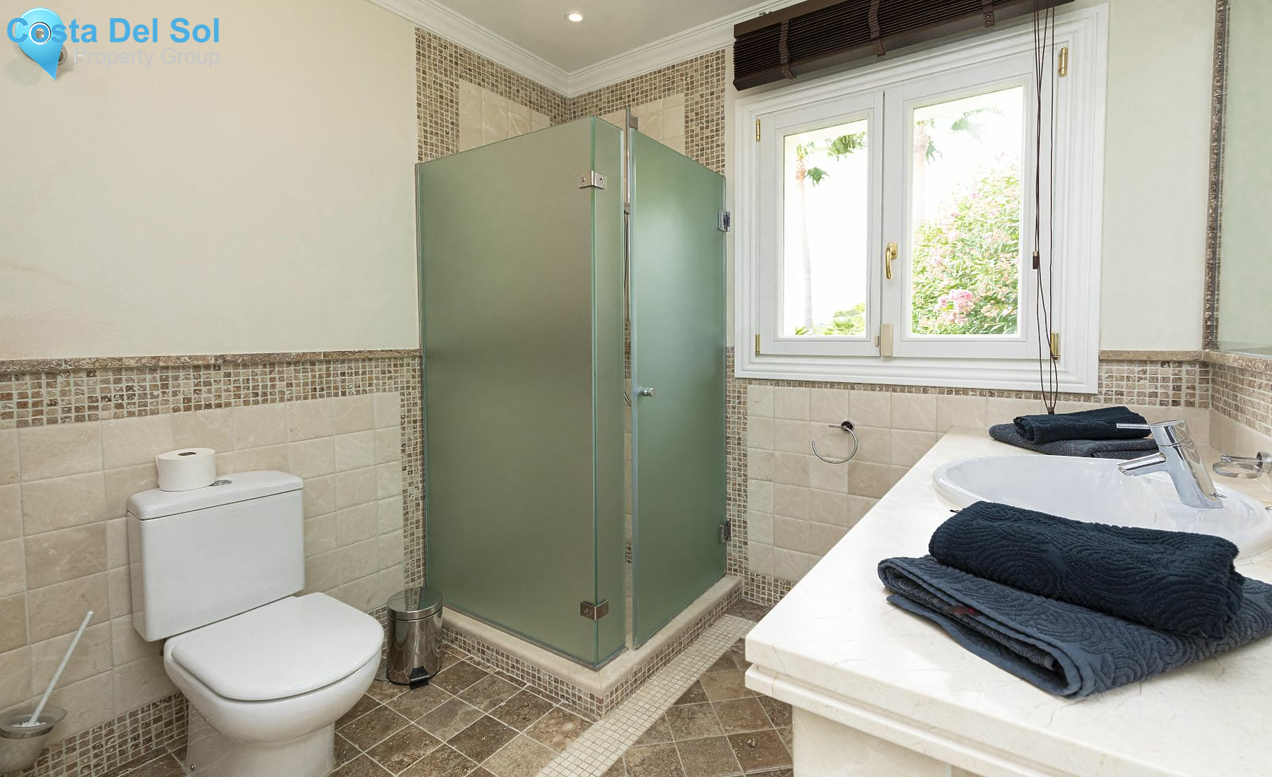 Detached Villa in Benahavís-1421499