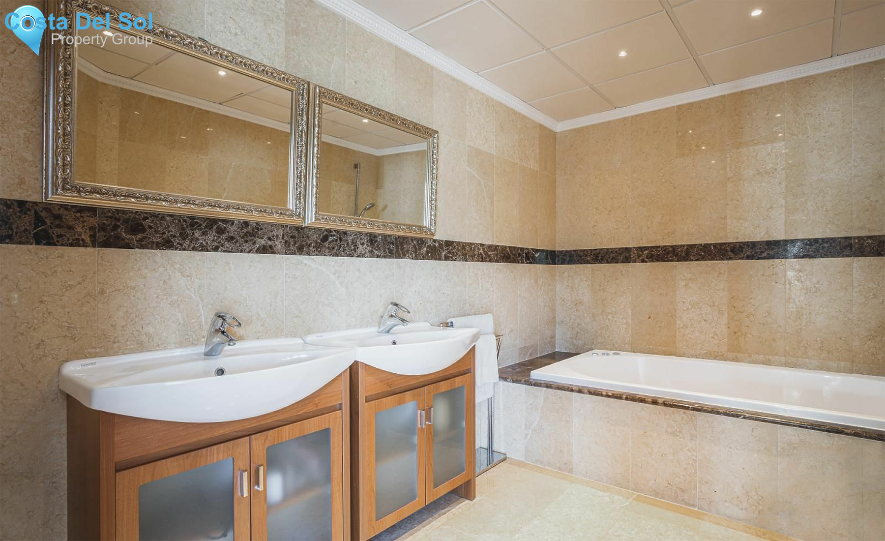 Detached Villa in Benahavís-1428394
