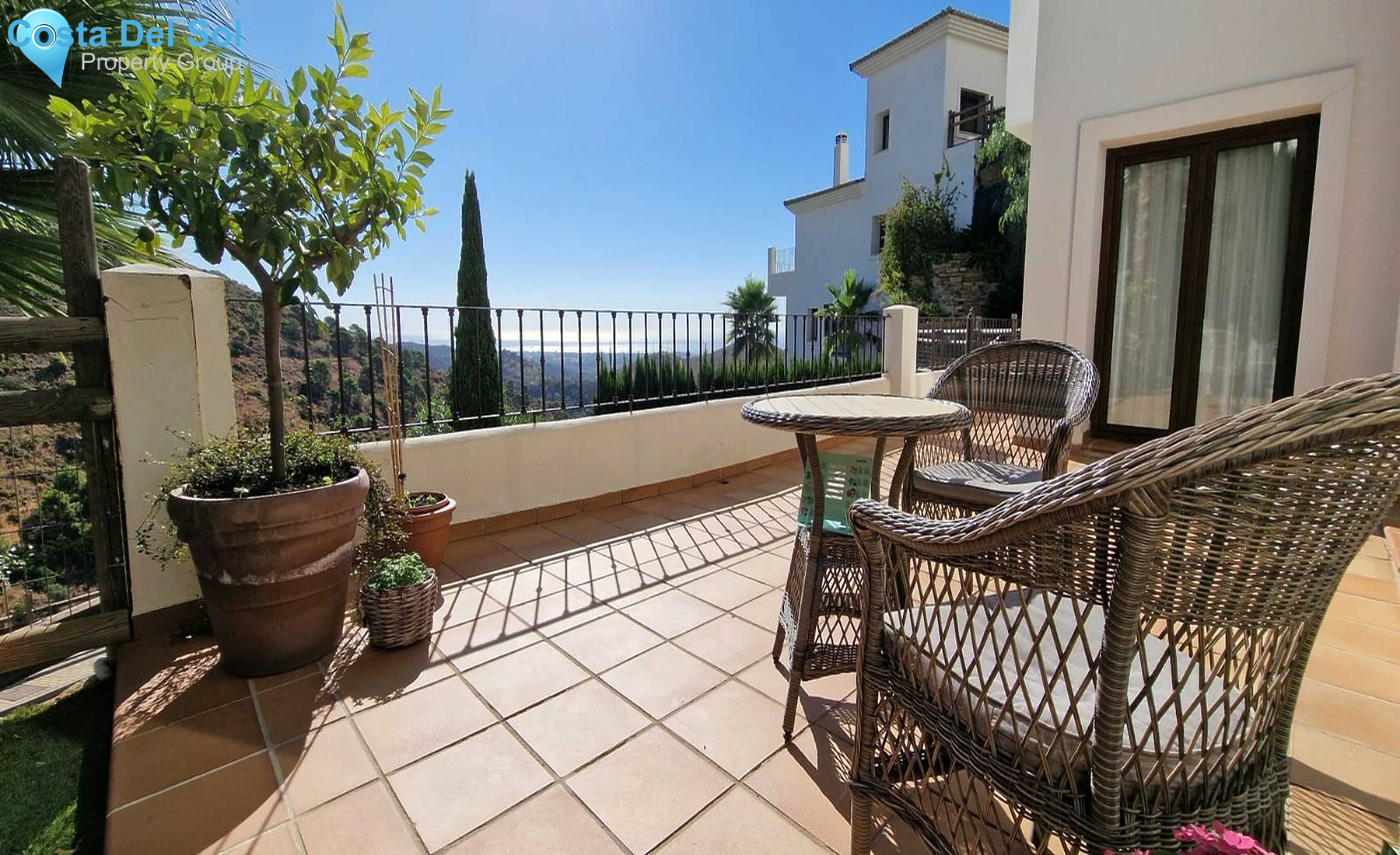 Detached Villa in Benahavís-1443810