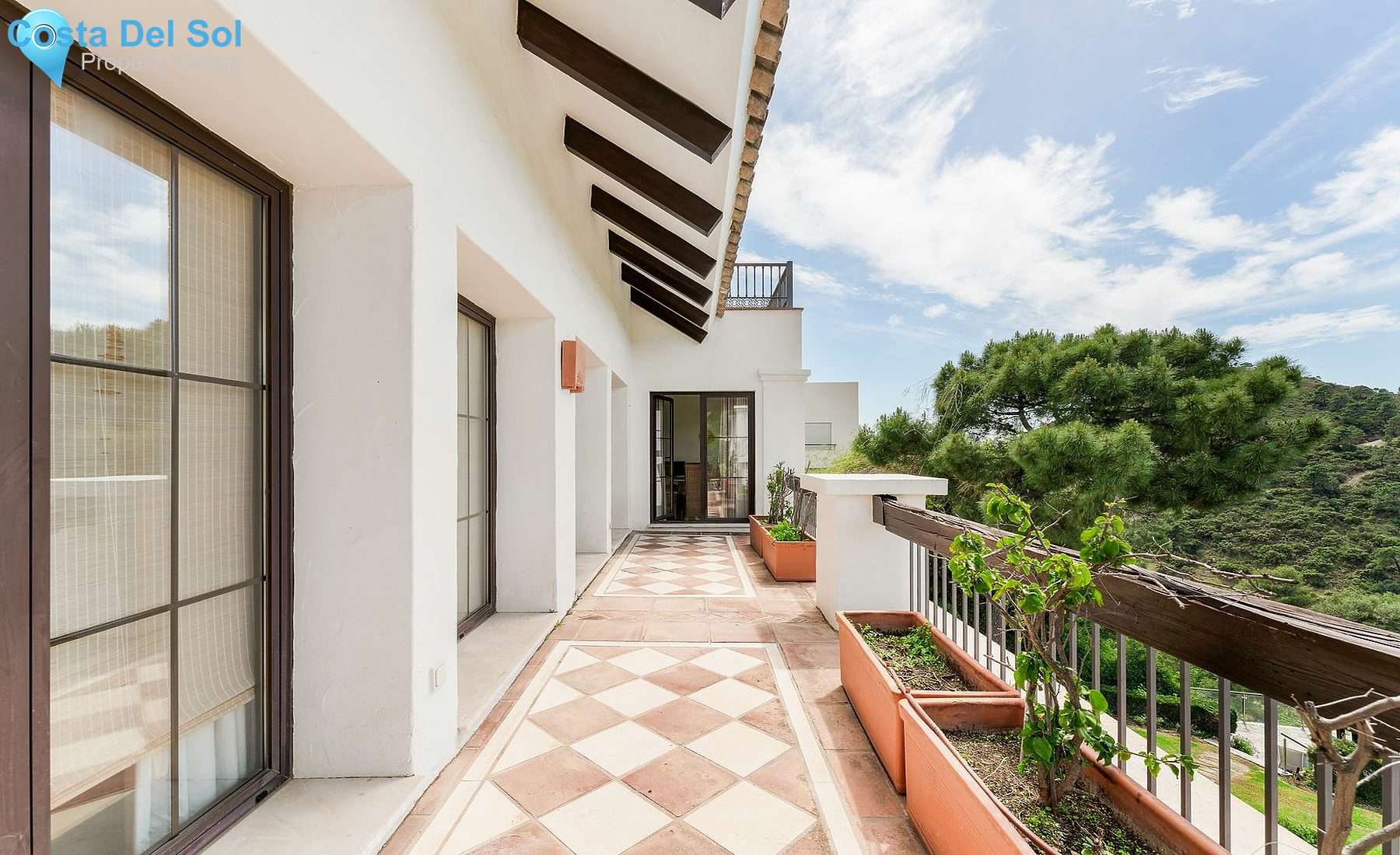 Detached Villa in Benahavís-1481677
