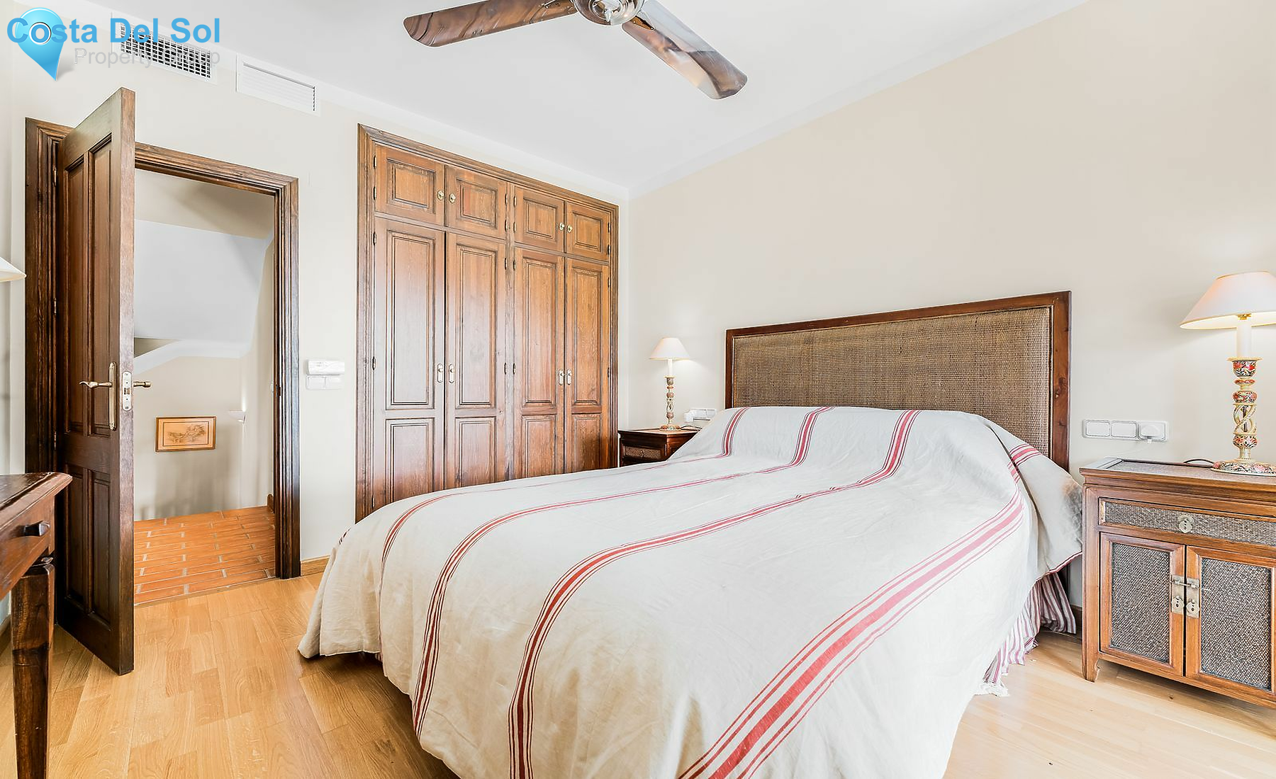 Detached Villa in Benahavís-1481679