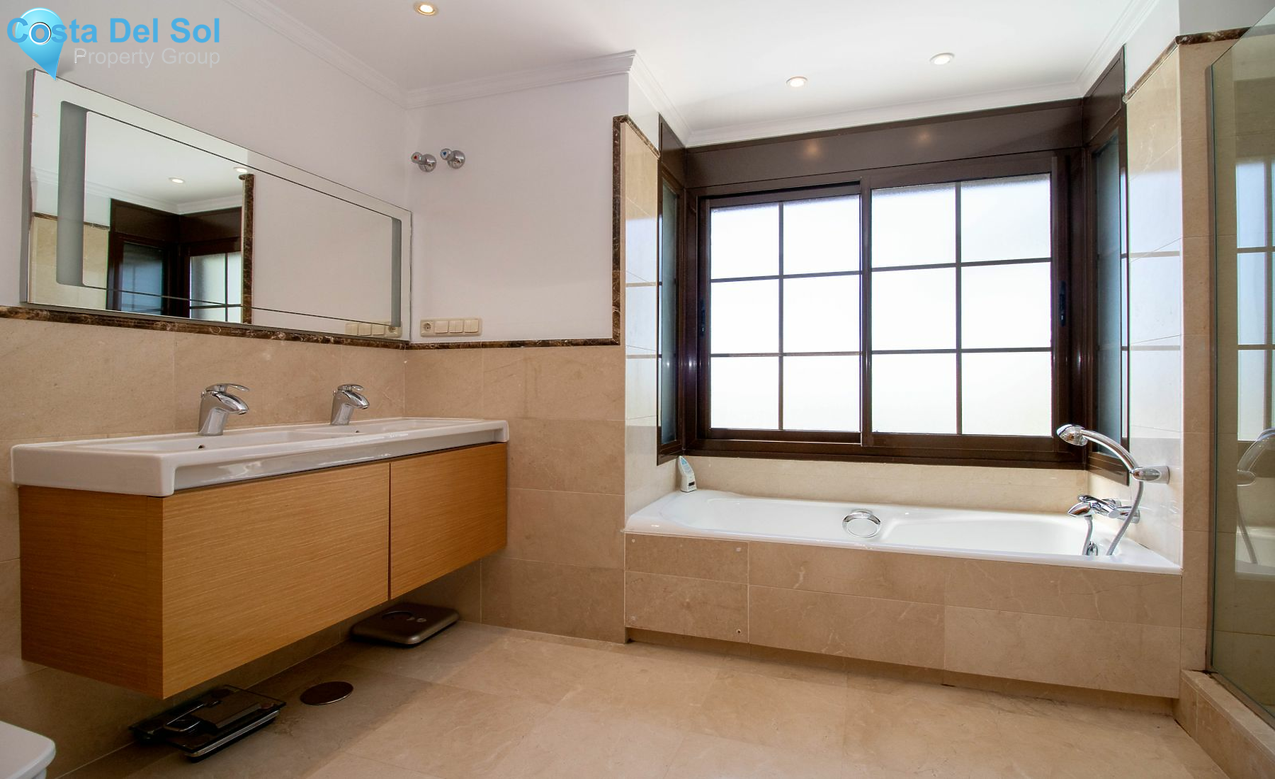 Detached Villa in Benahavís-1546366