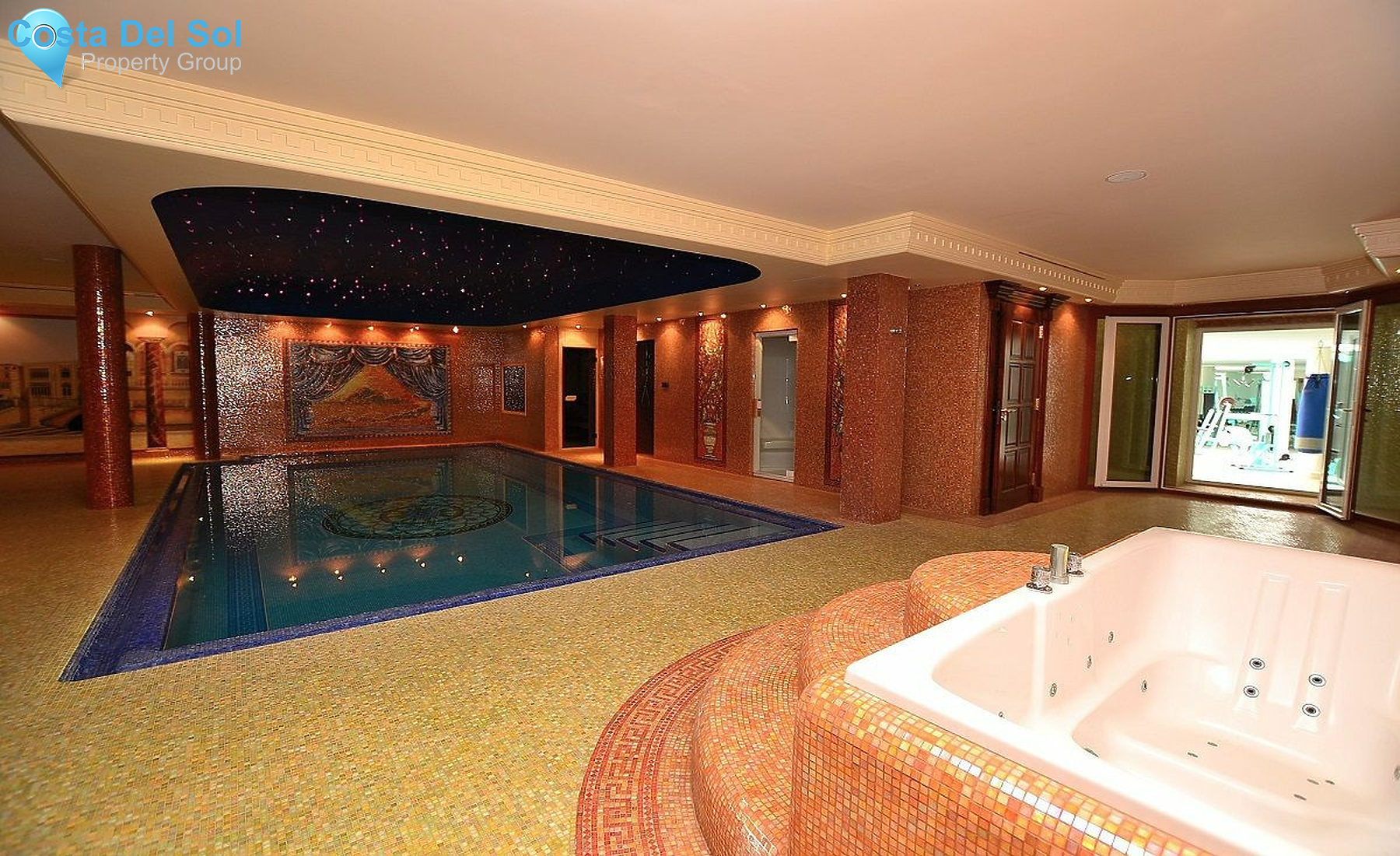 Detached Villa in Benalmadena Costa-1143740