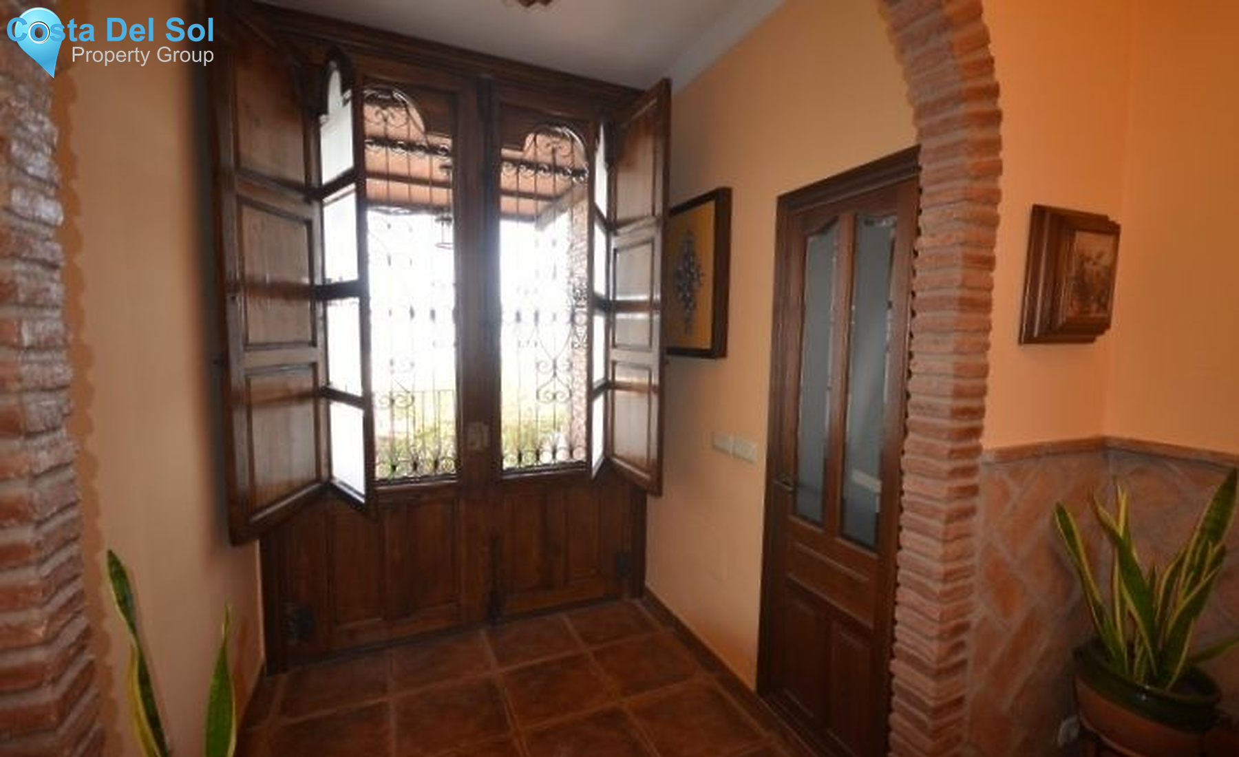 Detached Villa in Benalmadena Pueblo-1127689