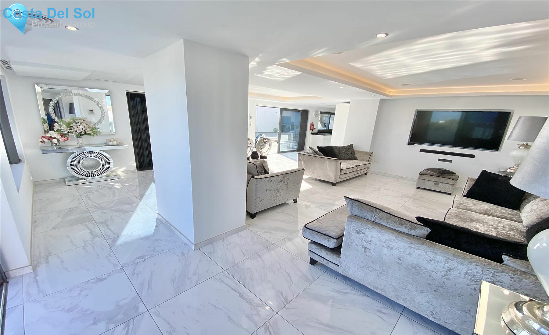 Detached Villa in Benalmadena Pueblo-1550459