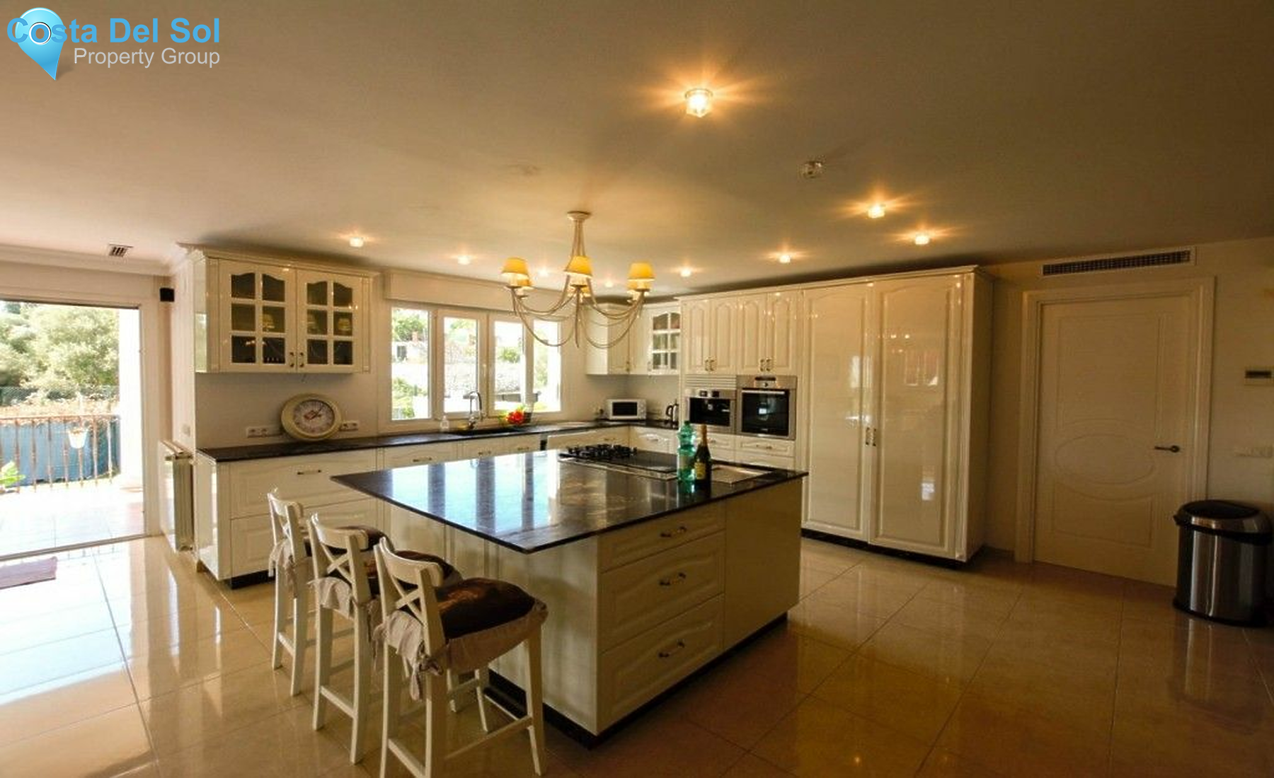 Detached Villa in Benalmadena-1216974