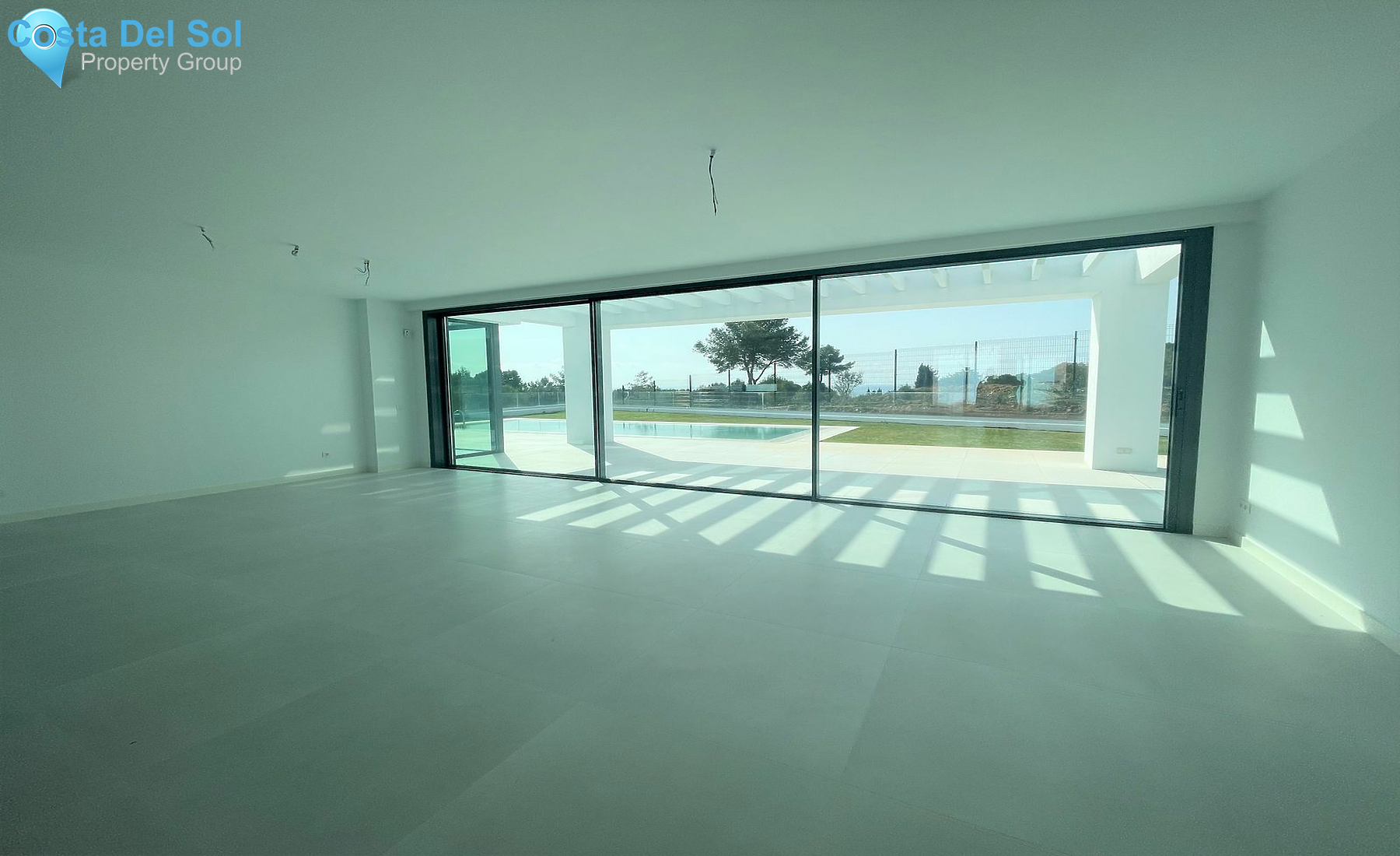 Detached Villa in Cabopino-1142060