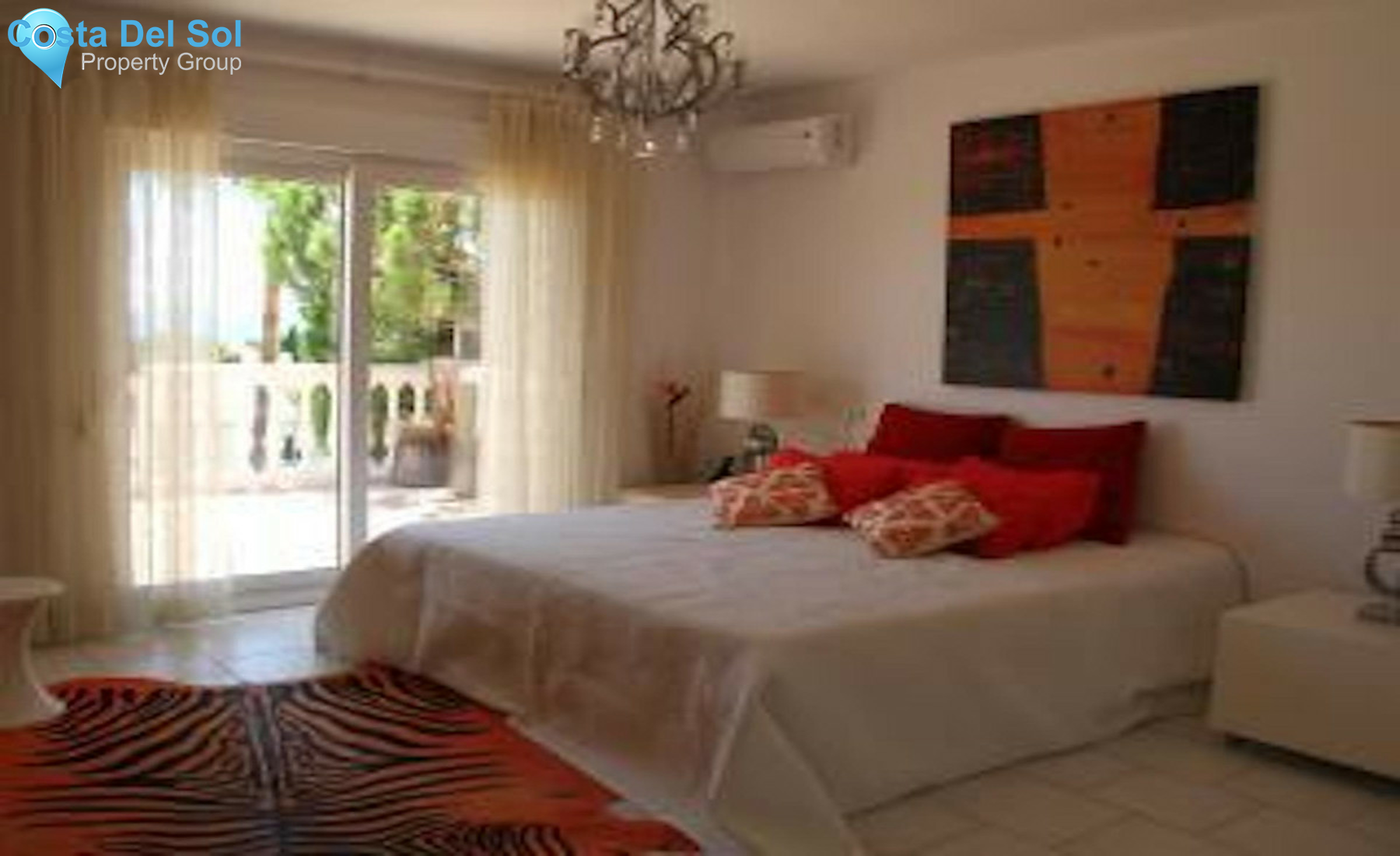 Detached Villa in Calahonda-689726