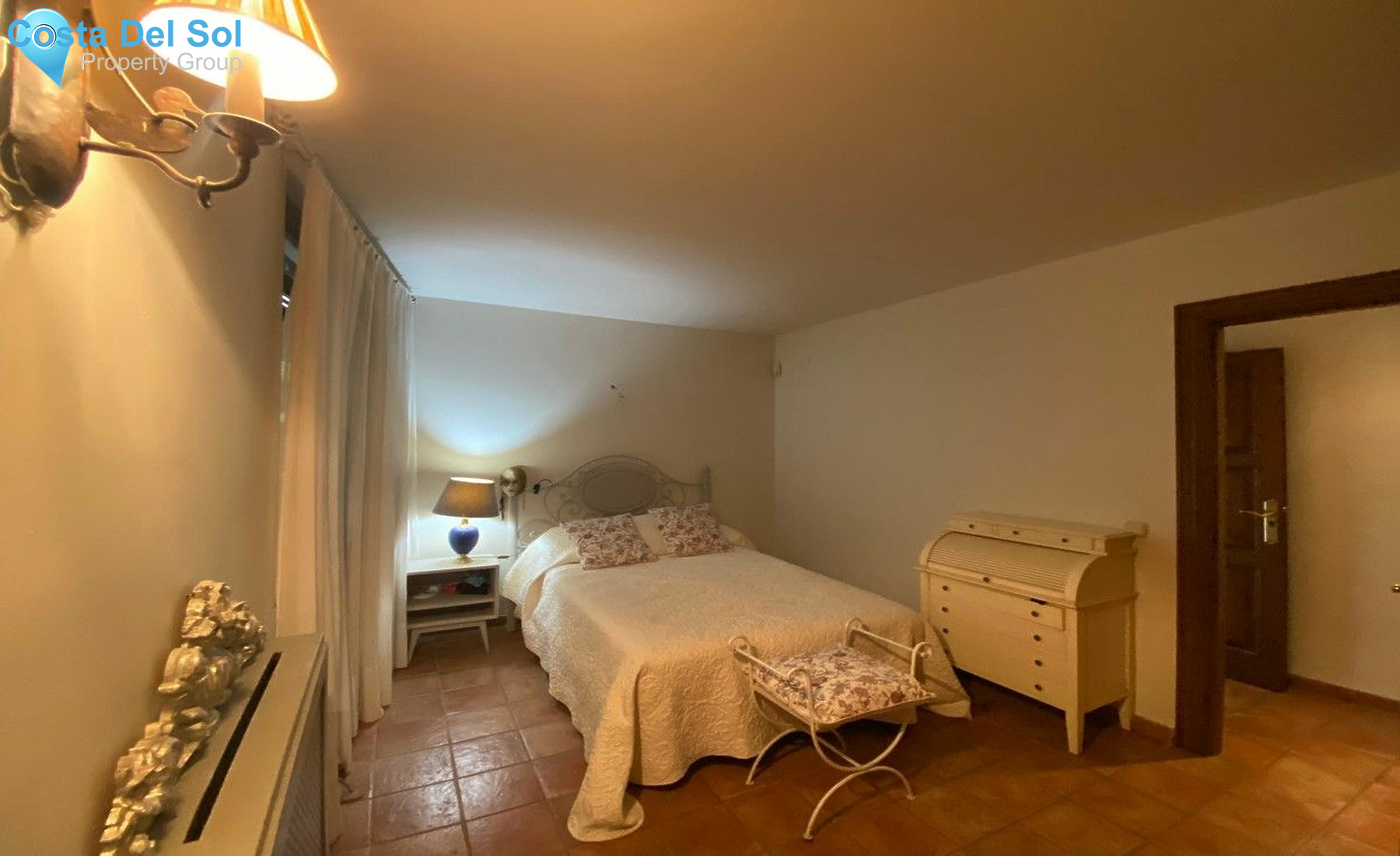 Detached Villa in Calahonda-1202028