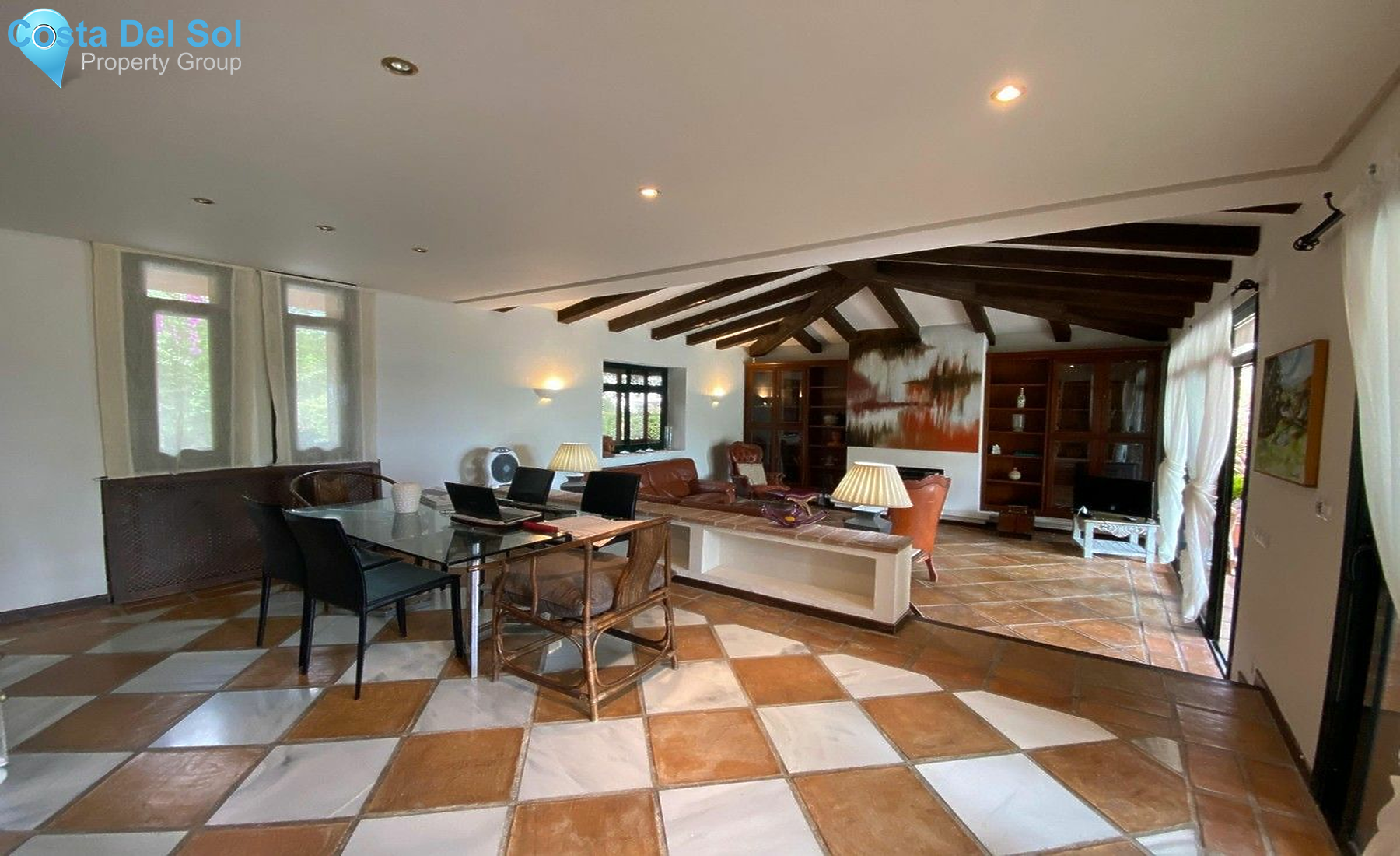 Detached Villa in Calahonda-1202018