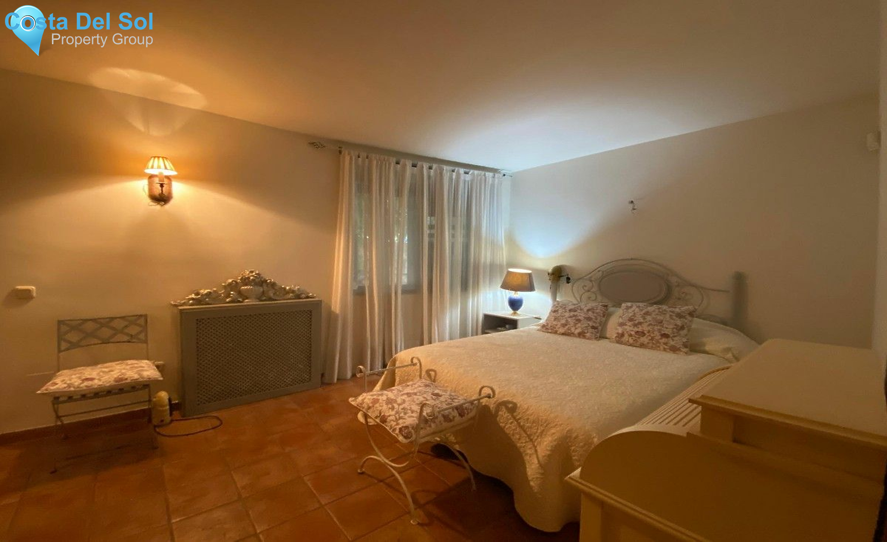 Detached Villa in Calahonda-1202022