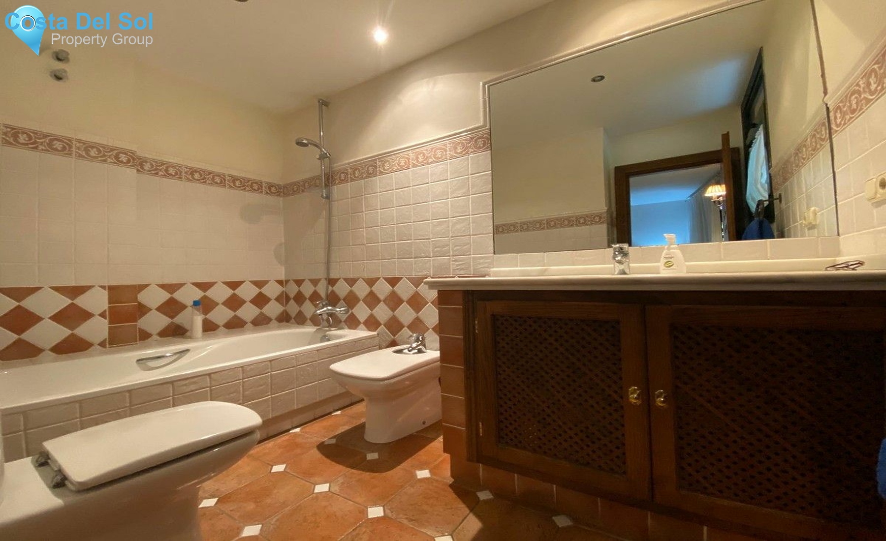 Detached Villa in Calahonda-1202023