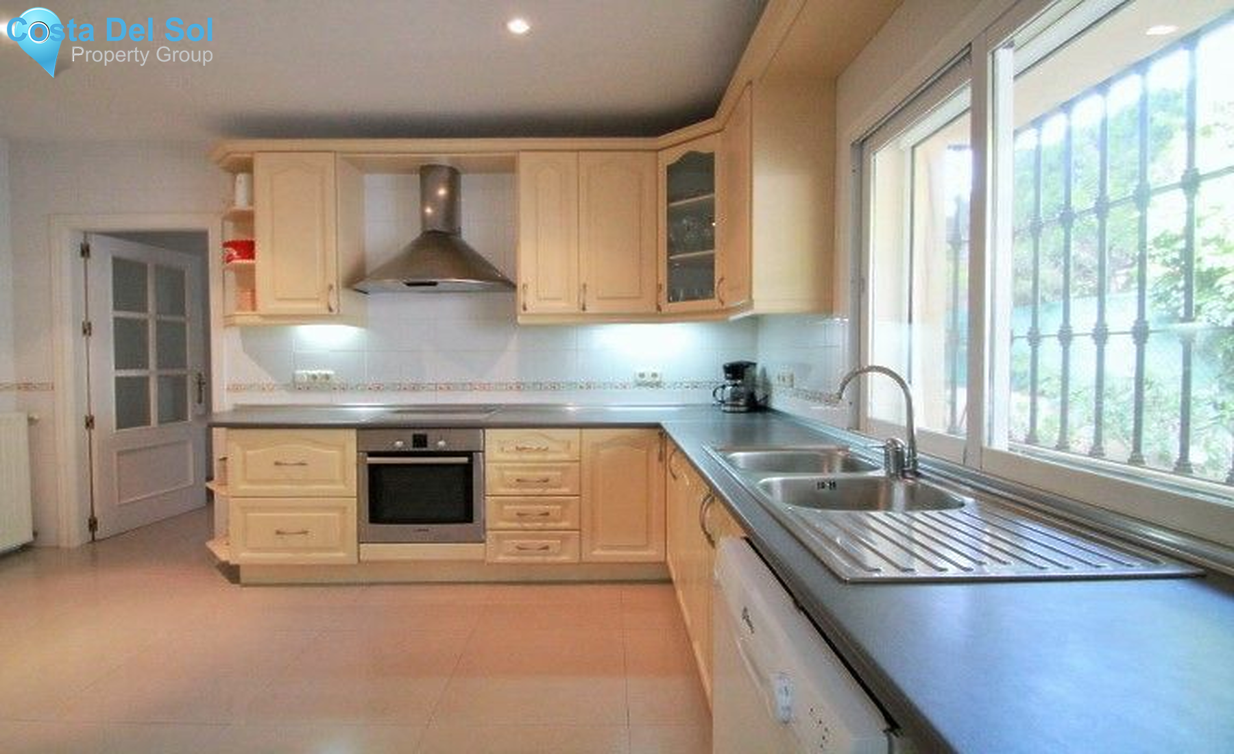 Detached Villa in Calahonda-1223073