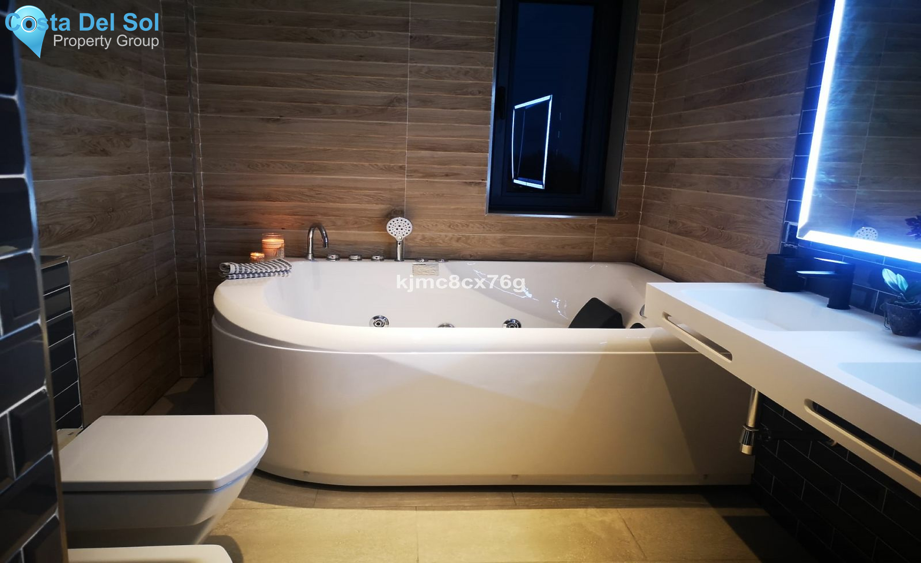 Detached Villa in Calahonda-1424333