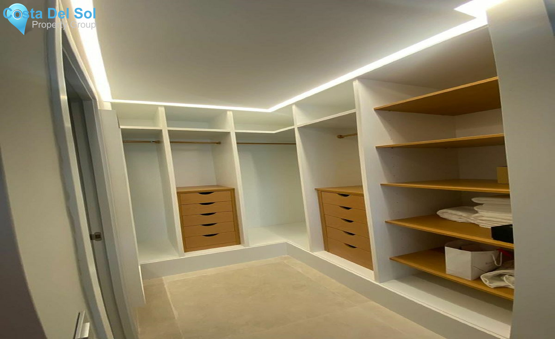 Detached Villa in Cerros del Aguila-1488239