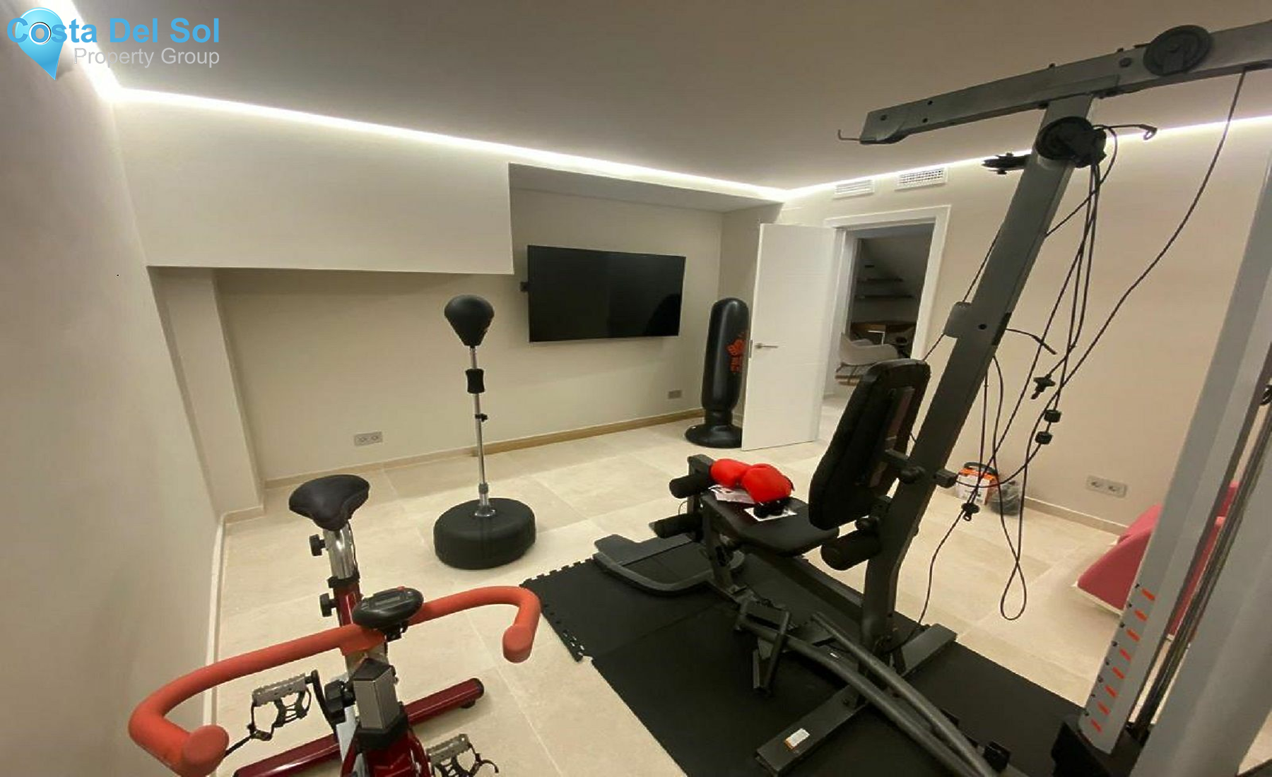 Detached Villa in Cerros del Aguila-1488248