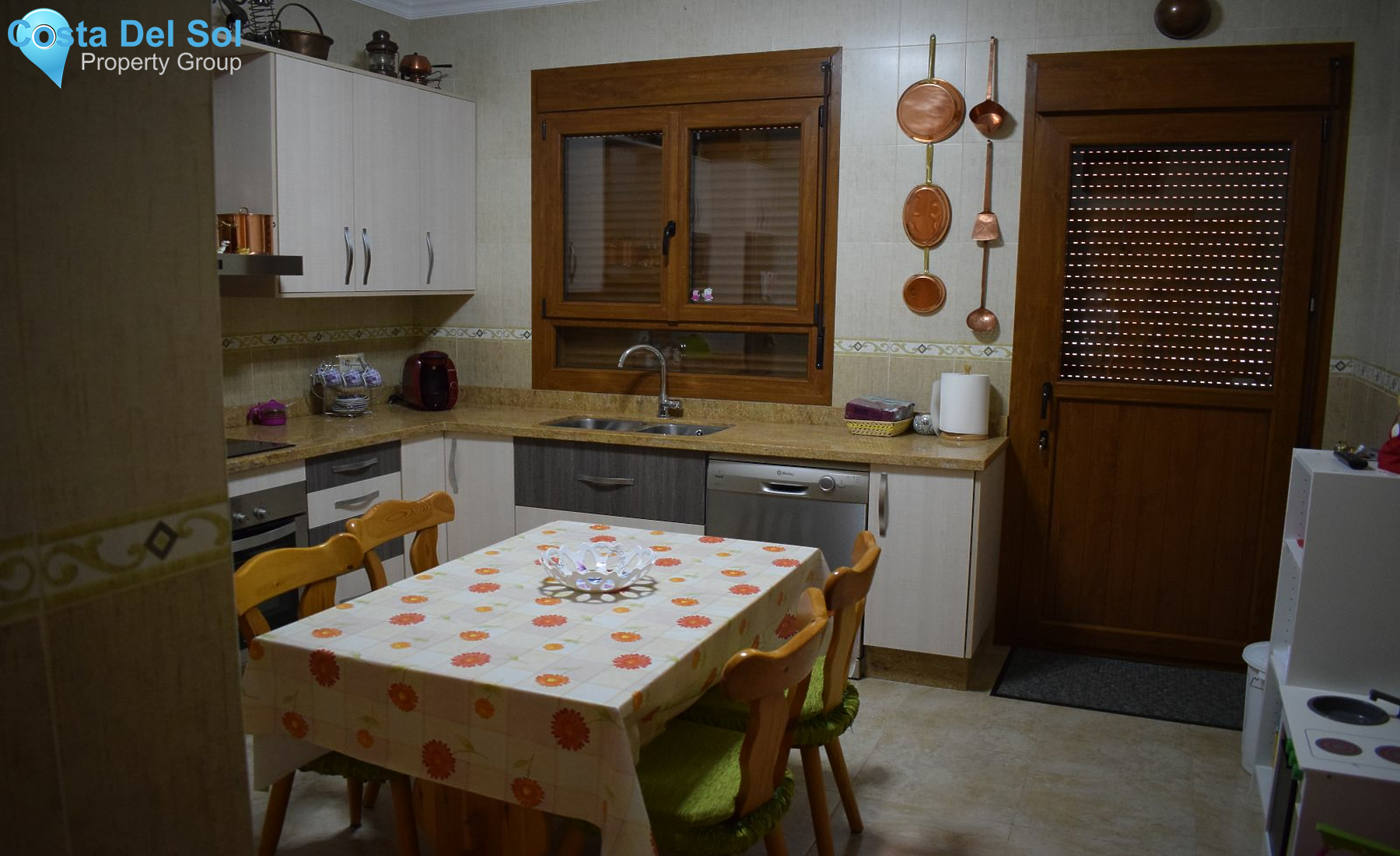 Detached Villa in Cuevas del Becerro-1218145