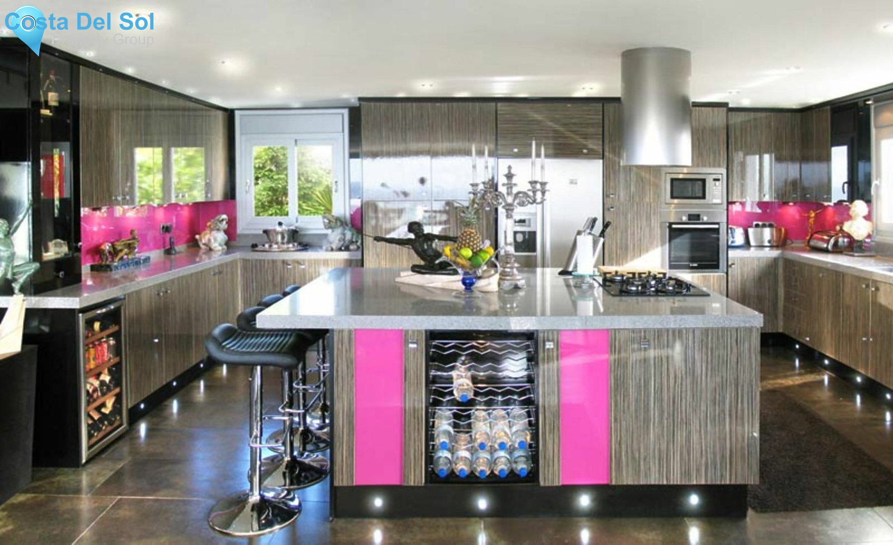 Detached Villa in El Chaparral-1394831