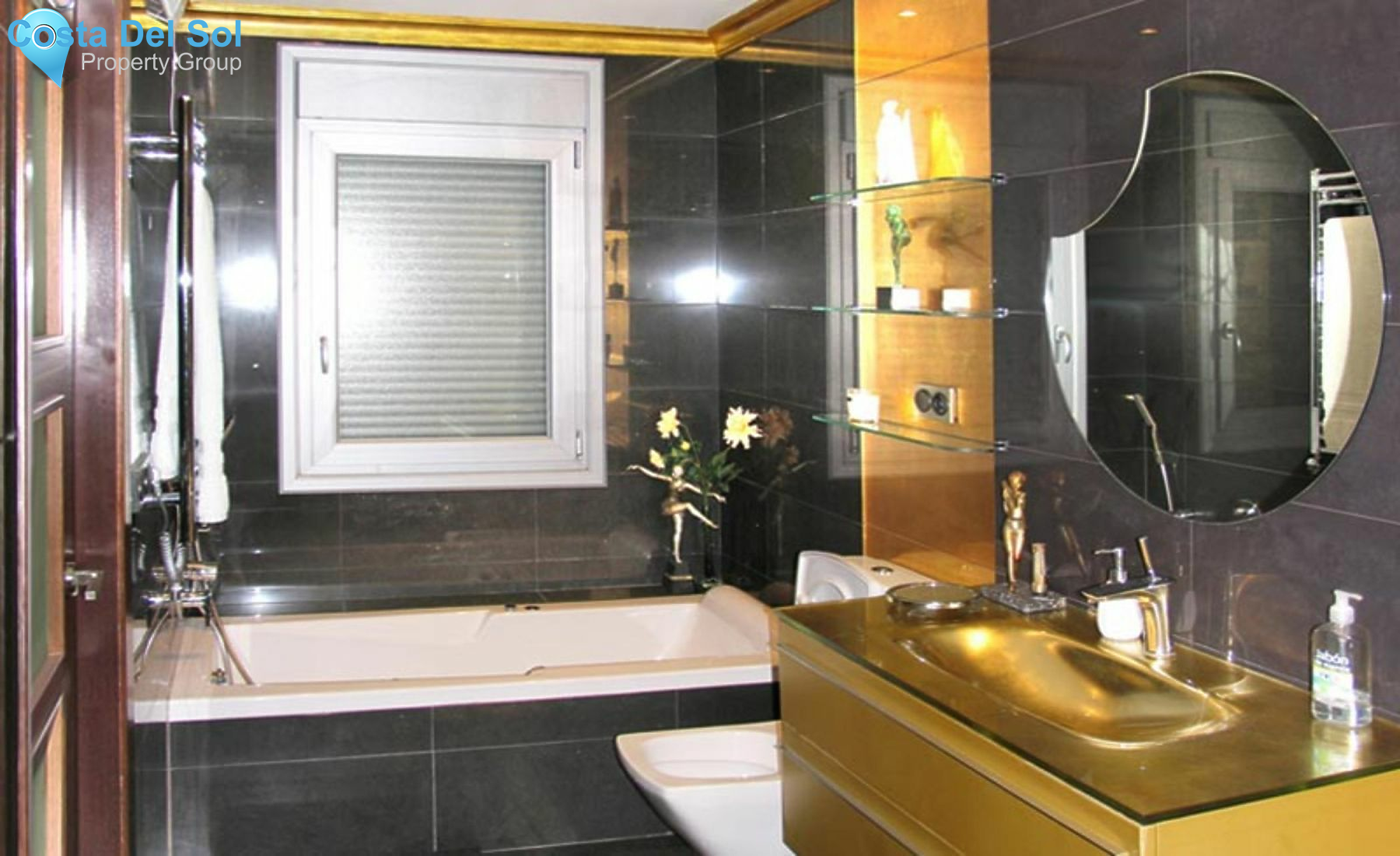 Detached Villa in El Chaparral-1394837