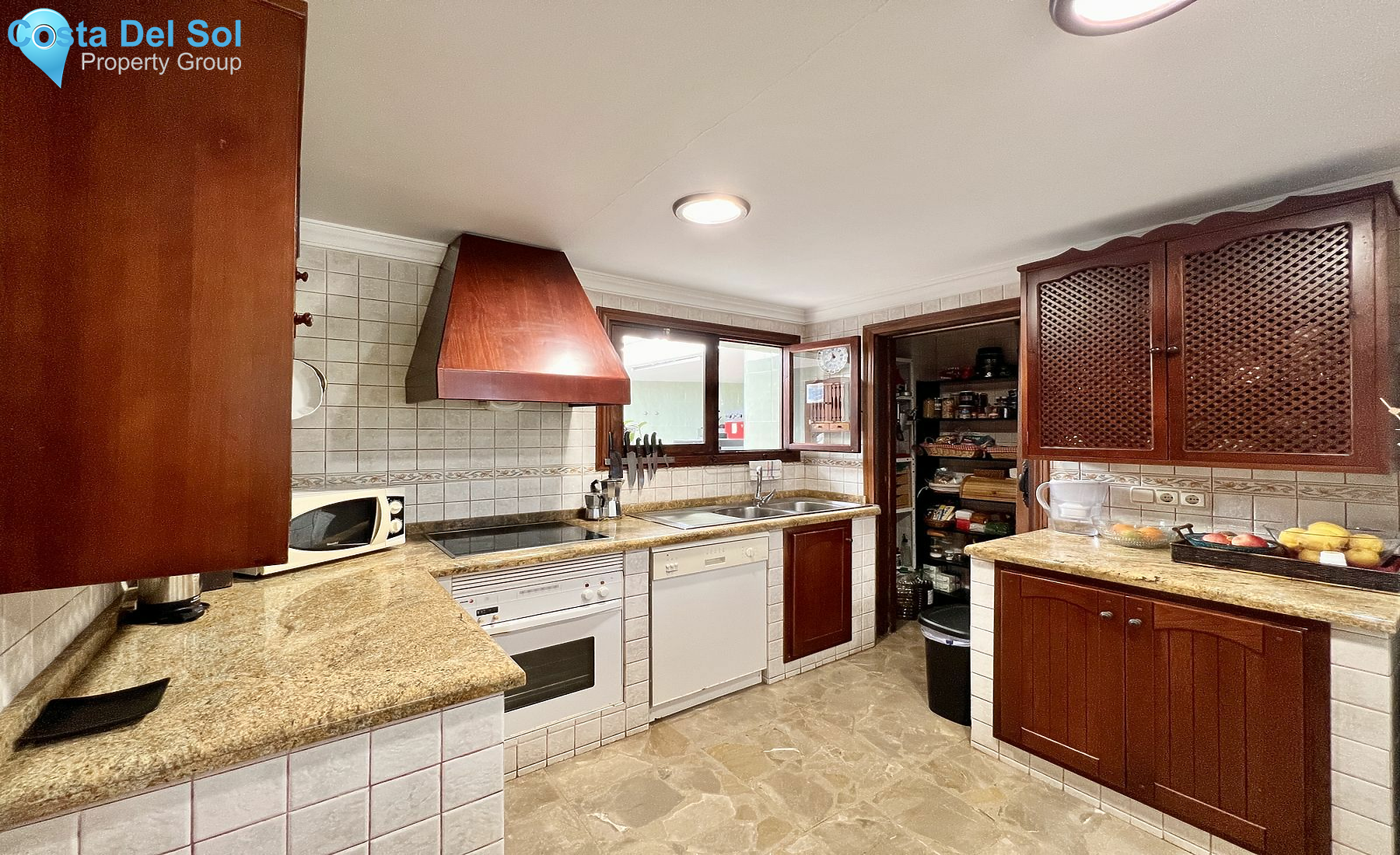 Detached Villa in El Palo-1444250