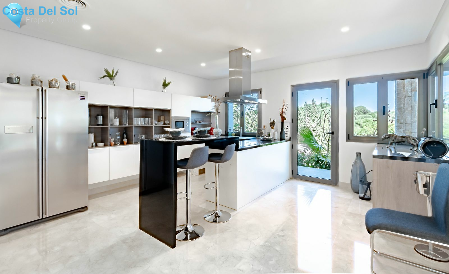 Detached Villa in El Paraiso-1138705