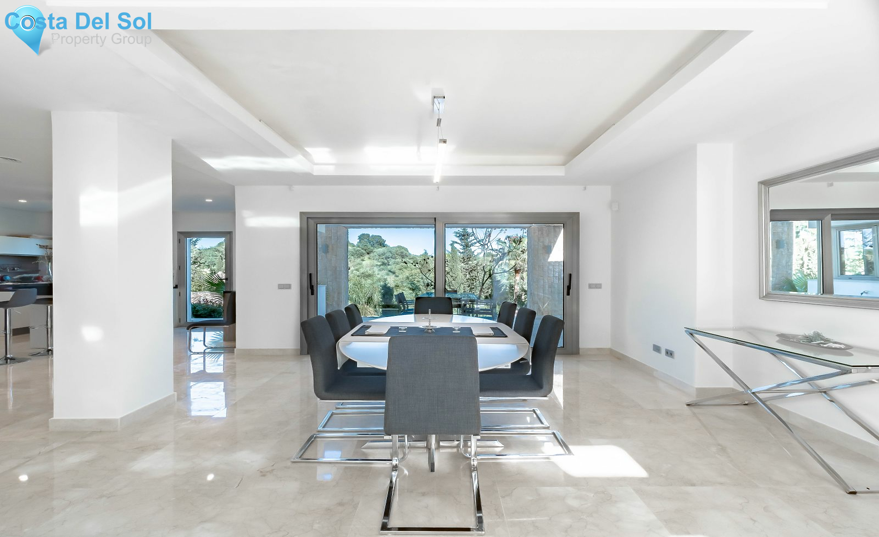 Detached Villa in El Paraiso-1138706