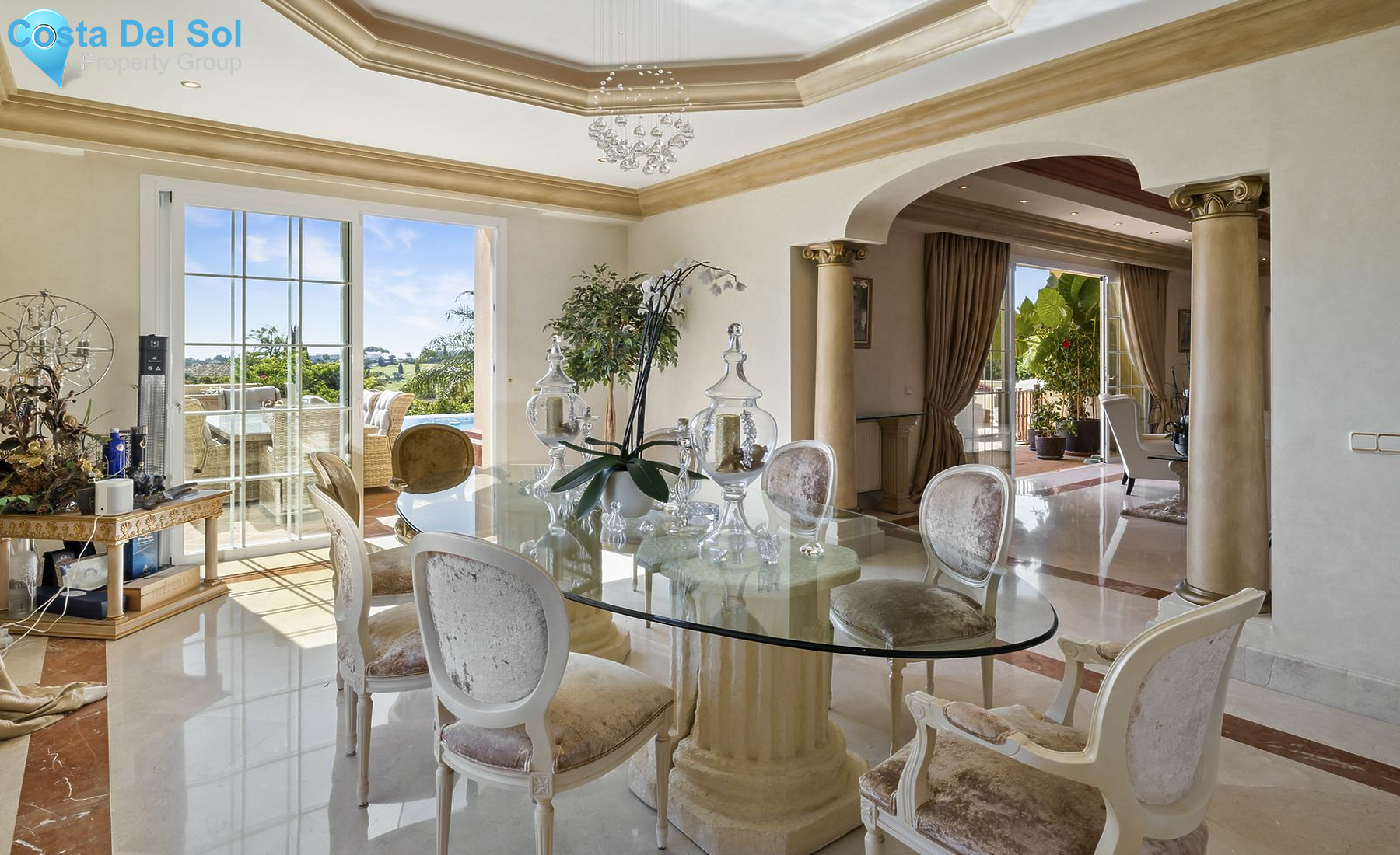 Detached Villa in El Paraiso-1141473