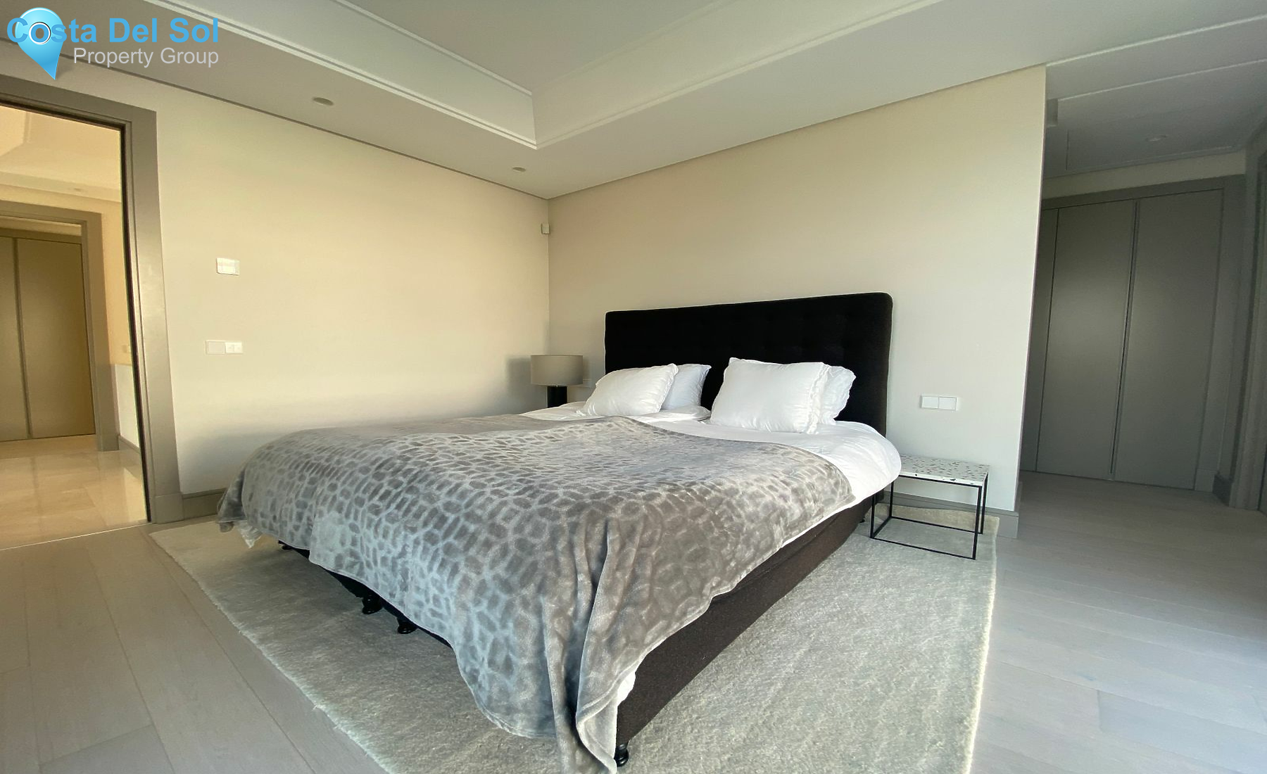 Detached Villa in El Paraiso-1161544