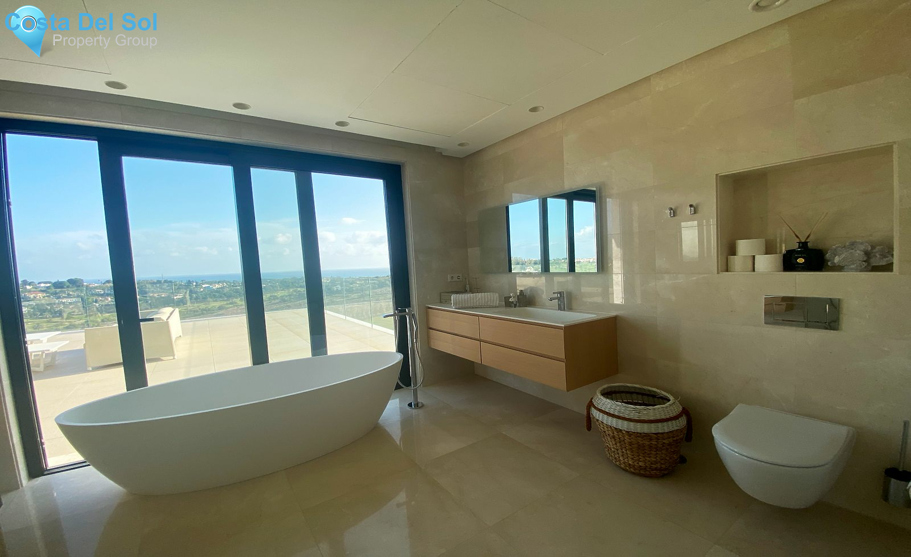 Detached Villa in El Paraiso-1161533