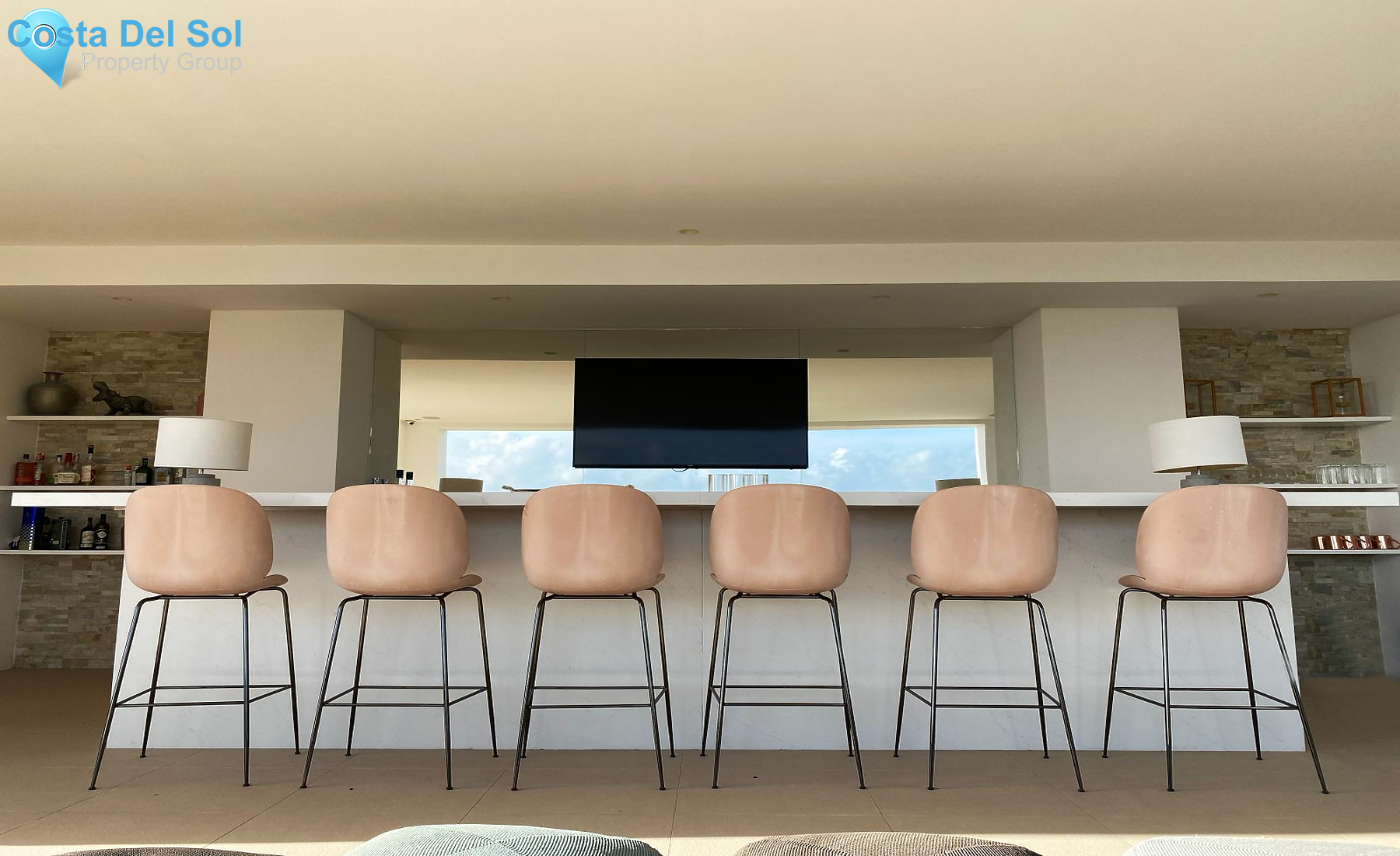 Detached Villa in El Paraiso-1161539