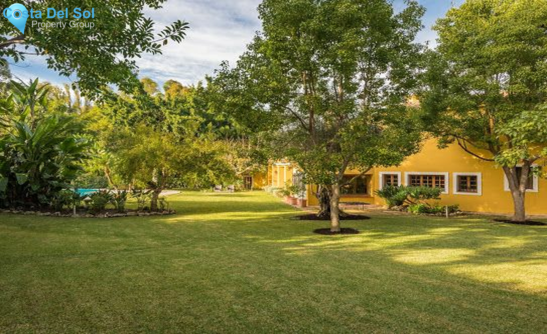 Detached Villa in El Paraiso-1164262