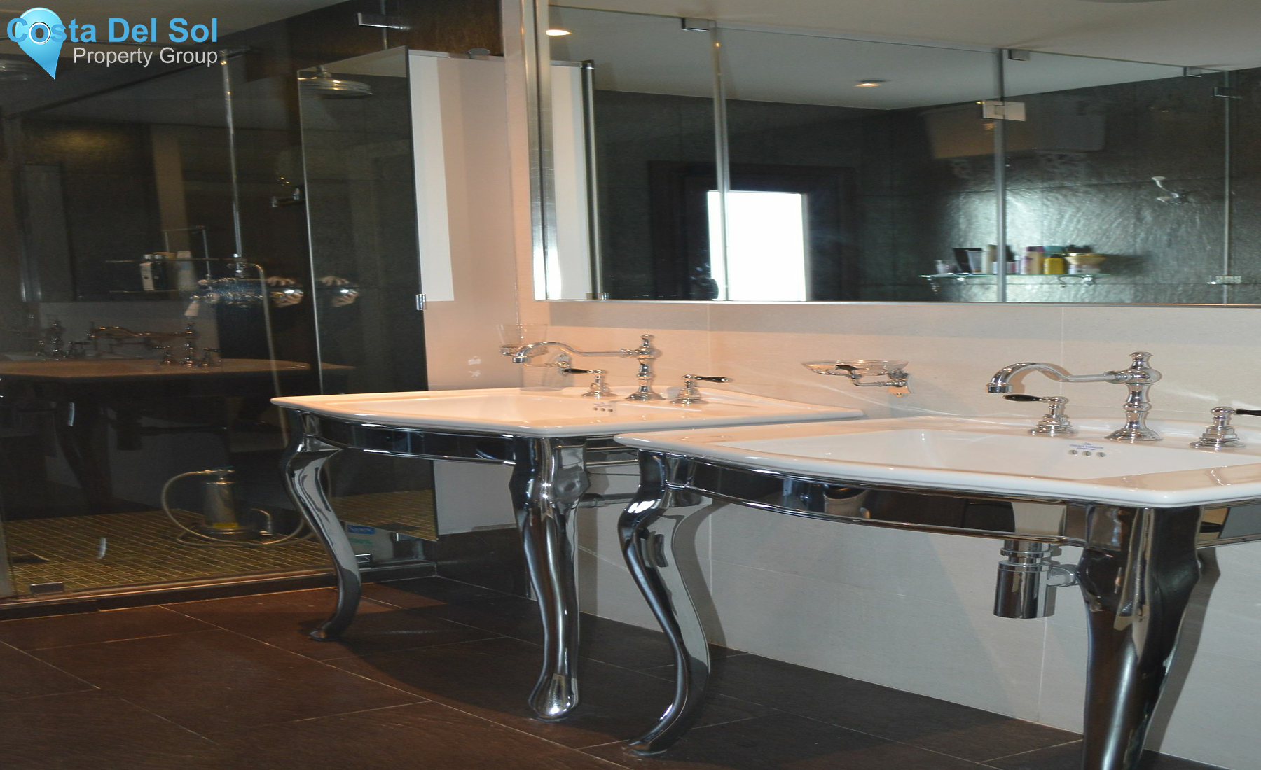 Detached Villa in El Paraiso-1186268