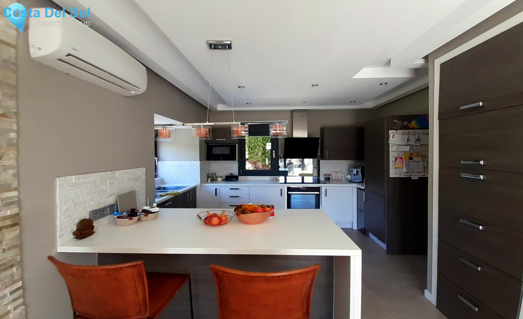 Detached Villa in El Paraiso-1417125